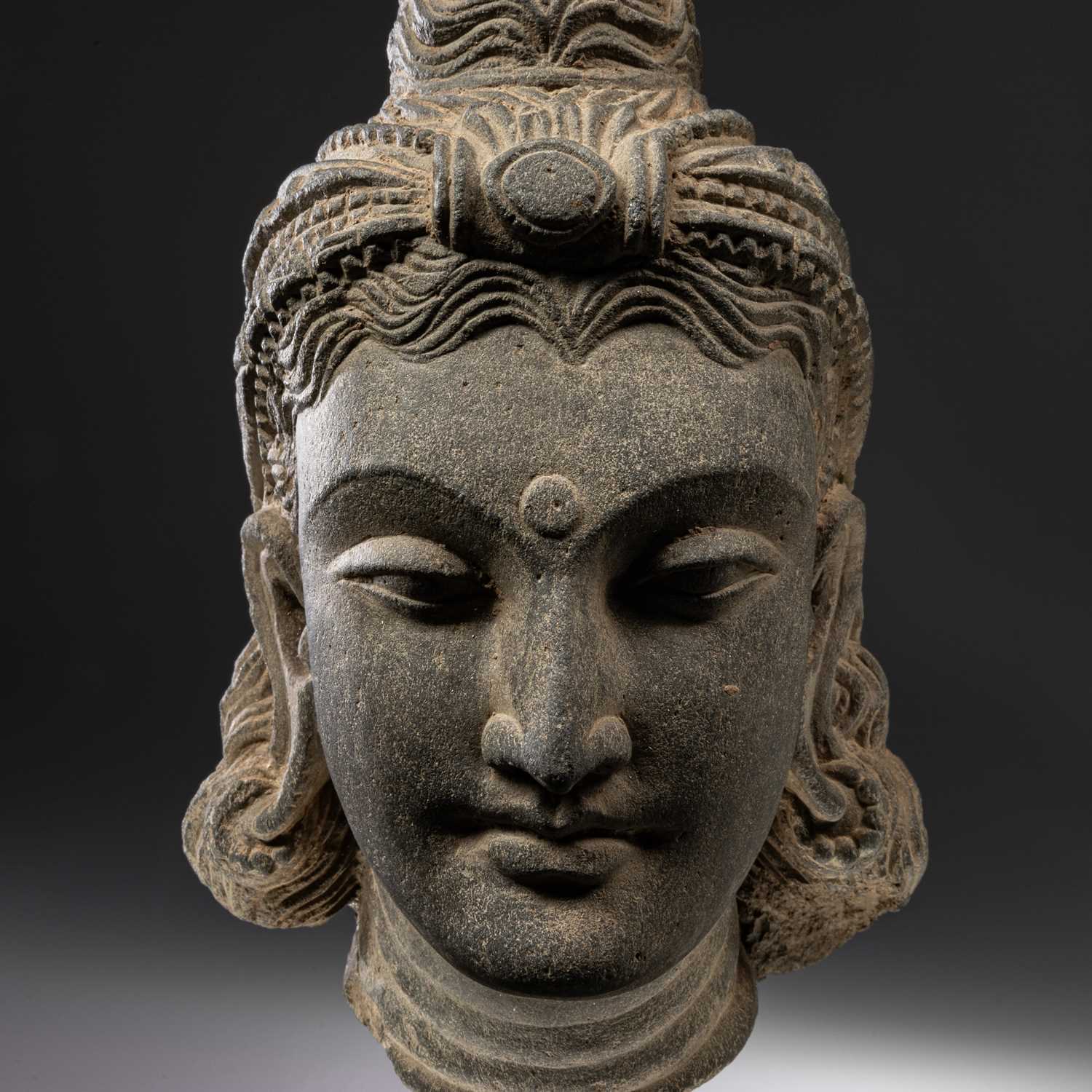 HEAD OF A BUDDHA - Image 7 of 13