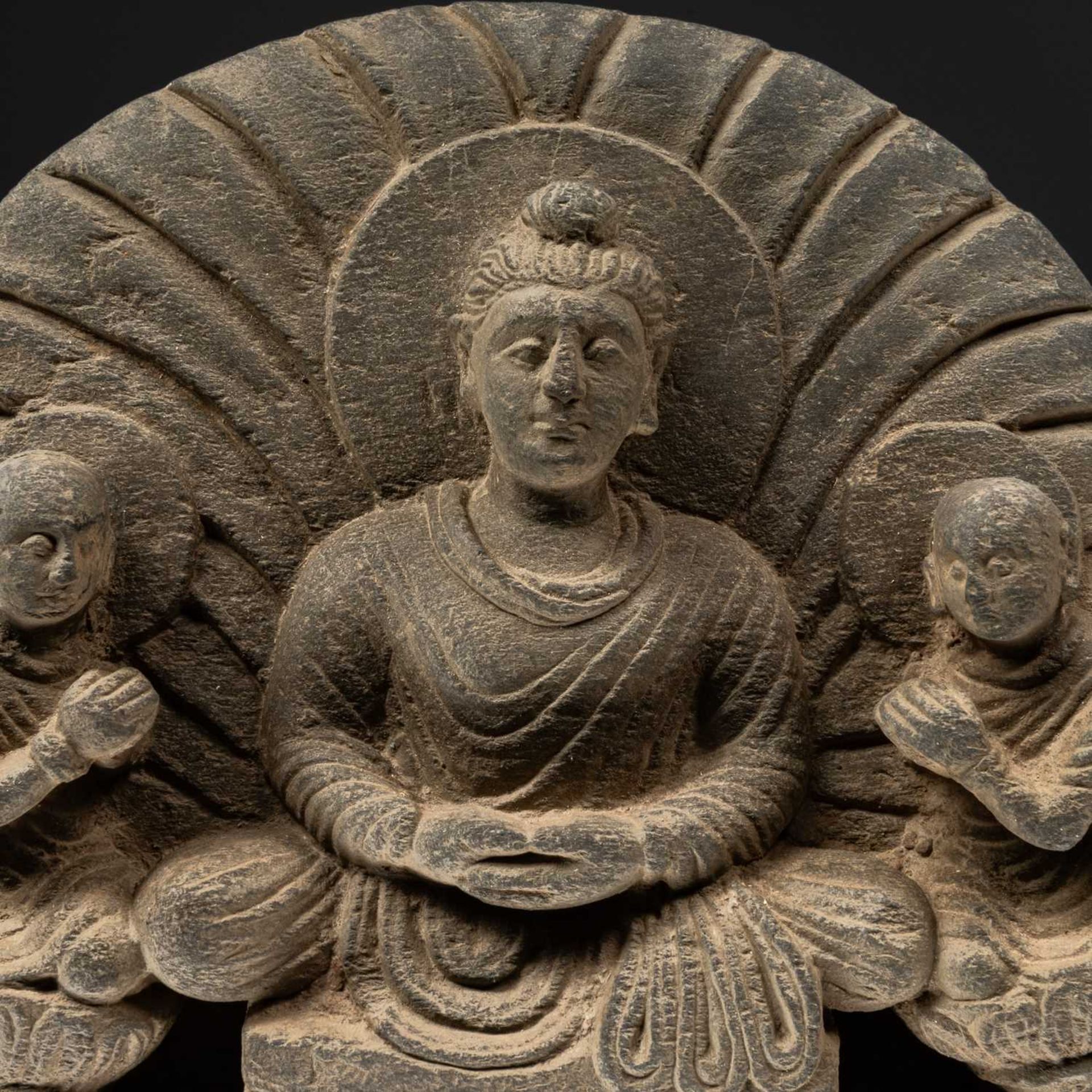 BUDDHA WITH ADORANTS - Bild 5 aus 5