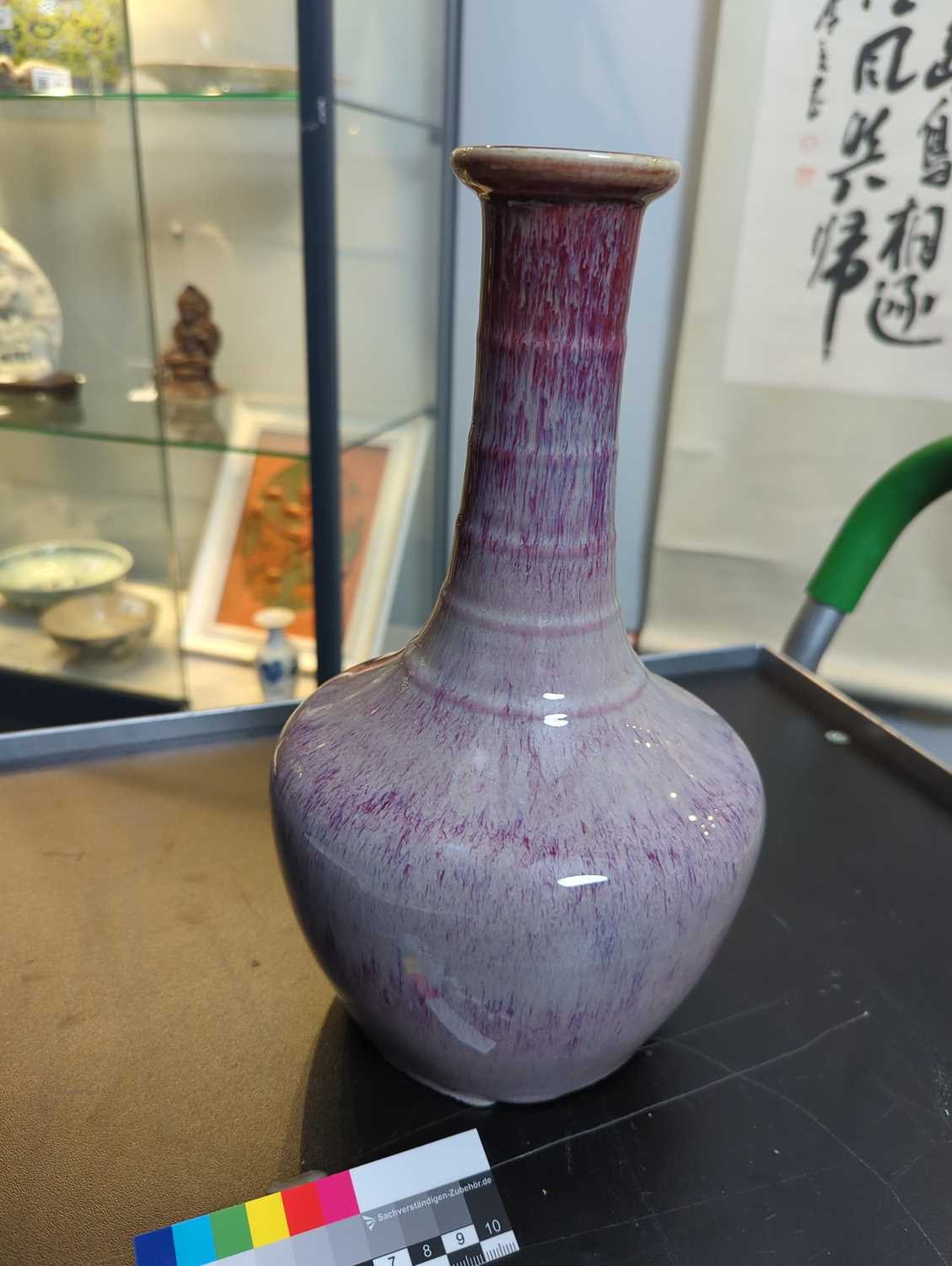 LONG-NECKED VASE - Image 5 of 10