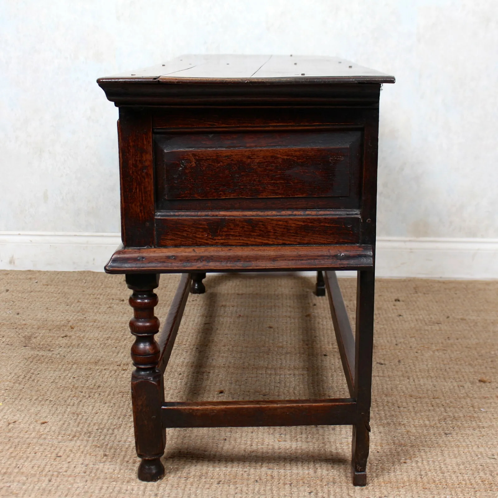 17th Century Oak Dresser Base William III - Image 4 of 6