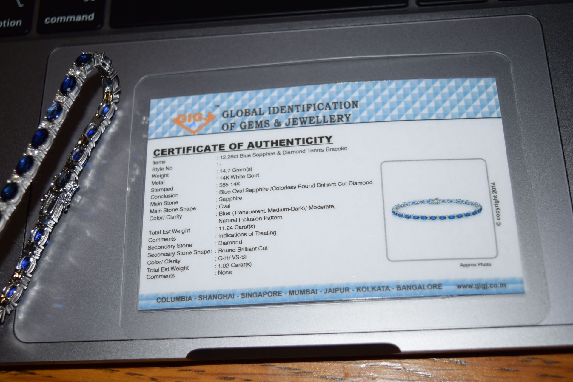 12.26CT BLUE SAPPHIRE & DIAMOND TENNIS BRACELET IN WHITE GOLD WITH BOX & CERTIFICATE CARD - Image 5 of 6