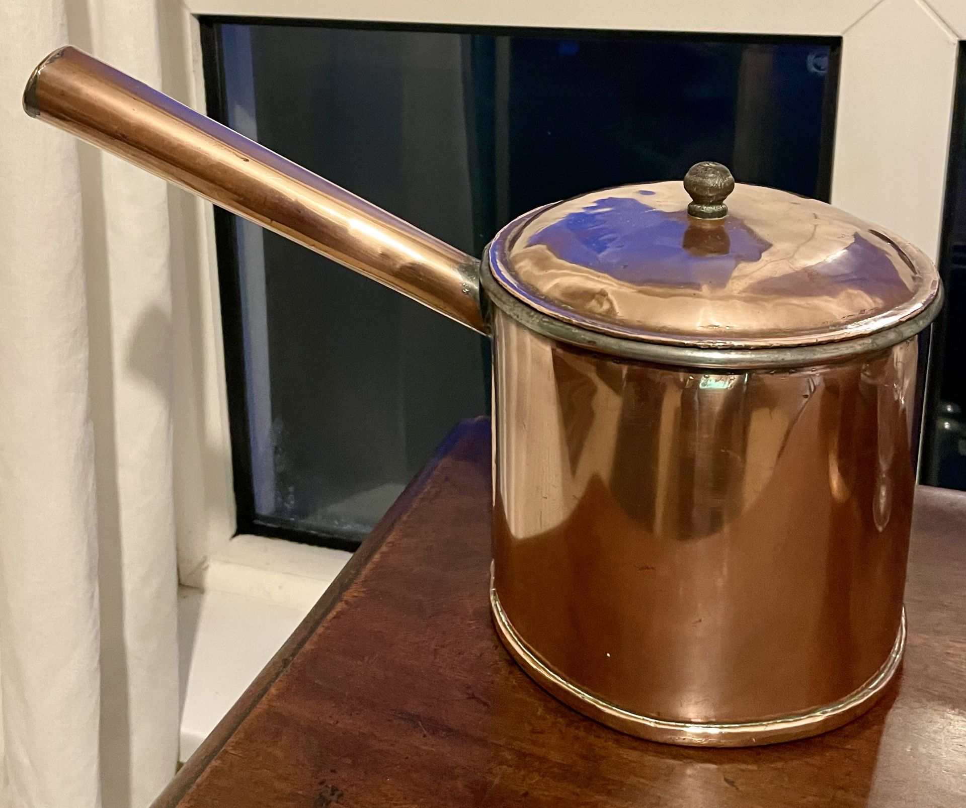 An Antique Georgian Copper Boiling pan lined on the inside with tin. Great condition stunning item. - Image 2 of 10