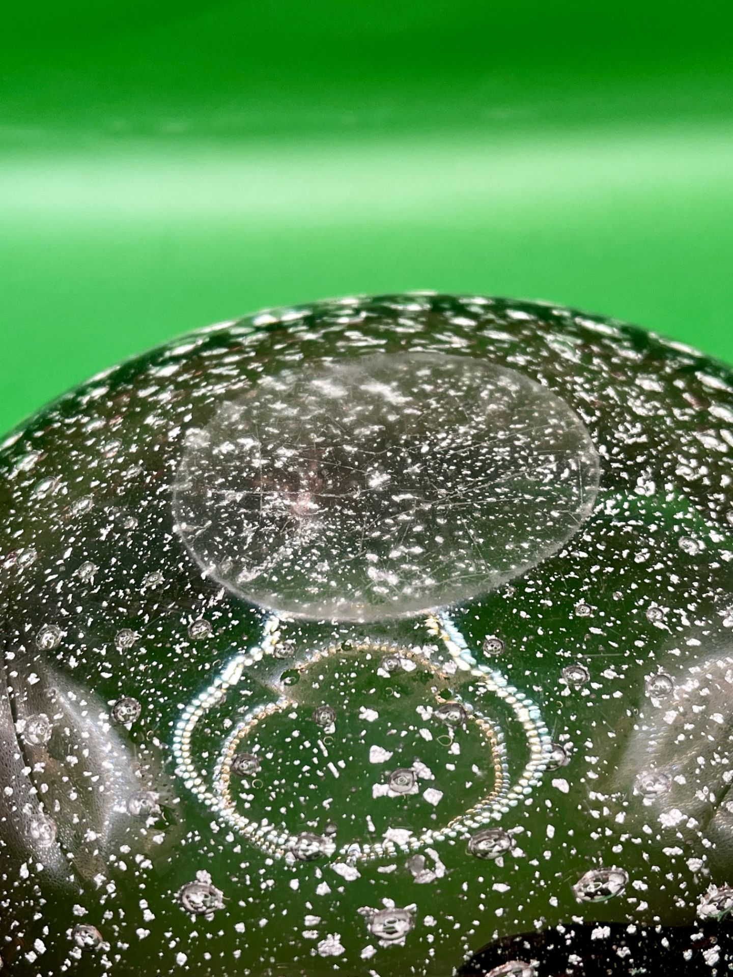 A 1960s Murano glass oyster dish/ashtray with controlled blown bubbles and silver flake inside a sor - Image 6 of 8