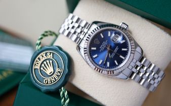 ROLEX 'NAVY DIAL' DATEJUST JUBILEE - REF. 179174 - WITH BOXSET, CARD, TAGS ETC!