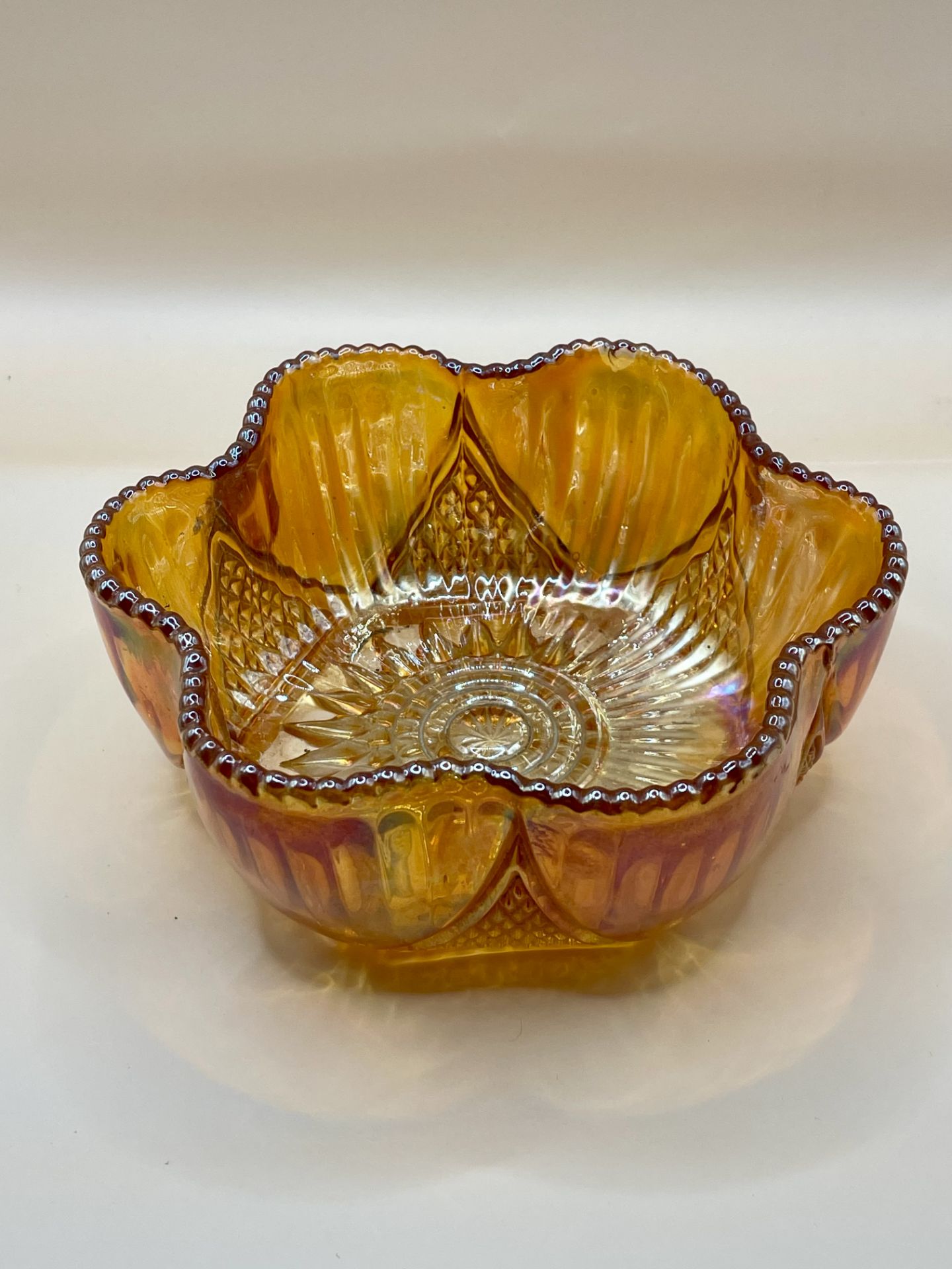 An original Amber Victorian carnival glass bowl excellent condition. 