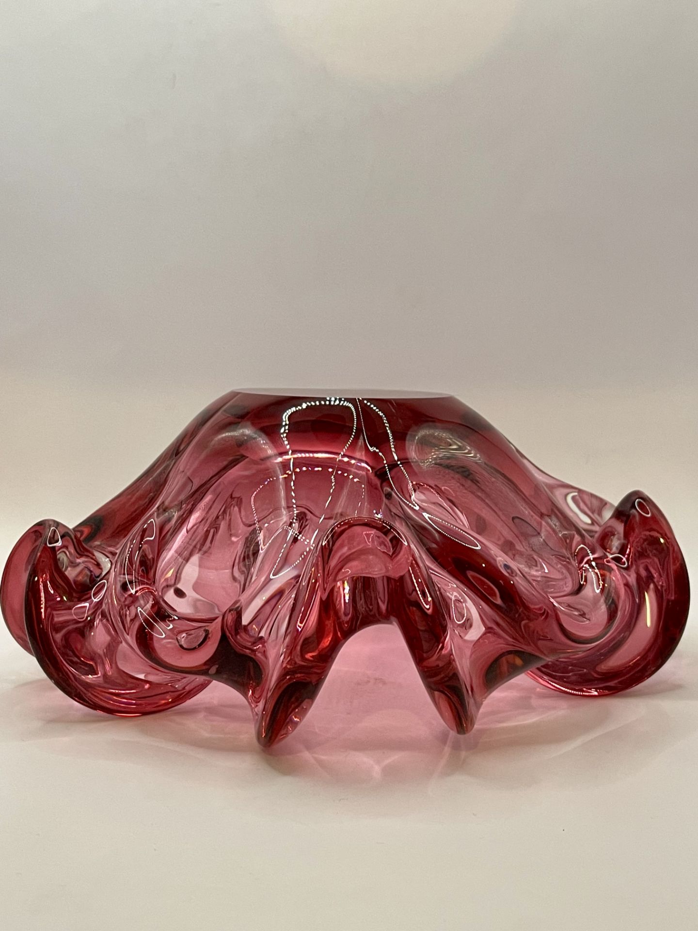 VETRI MURANO GLASS SOMMERSO CENTREPIECE BOWL RUFFLED CRANBERRY ITALY 1950'S - Image 3 of 18