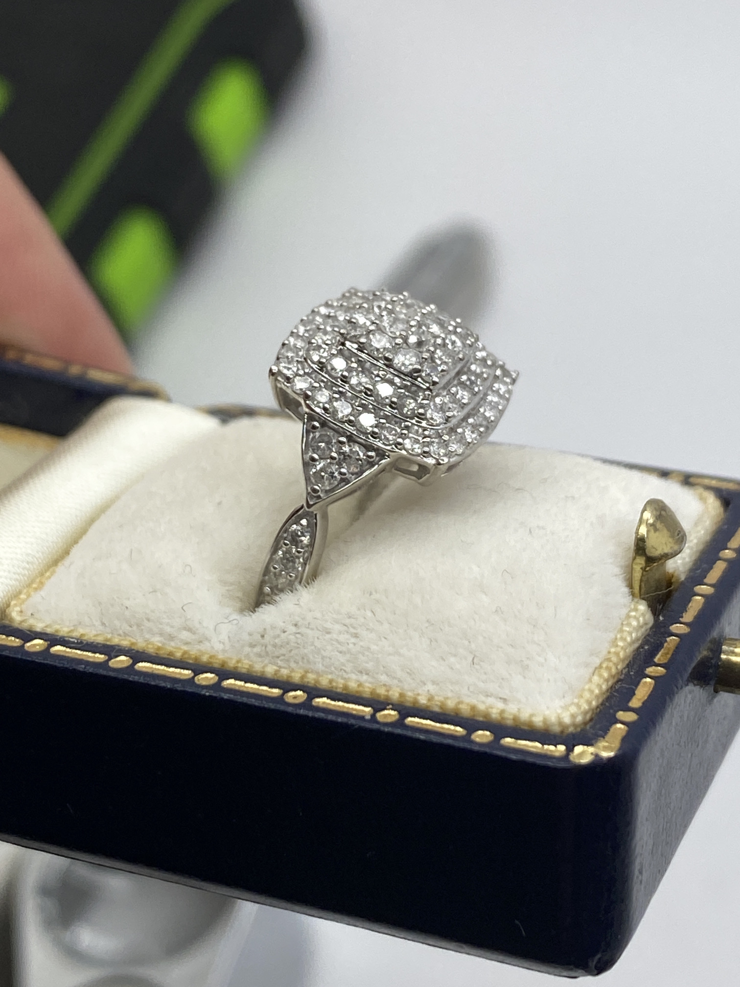 9k WHITE GOLD APPROX. 1.00ct DIAMOND RING - APPROX - Image 13 of 14