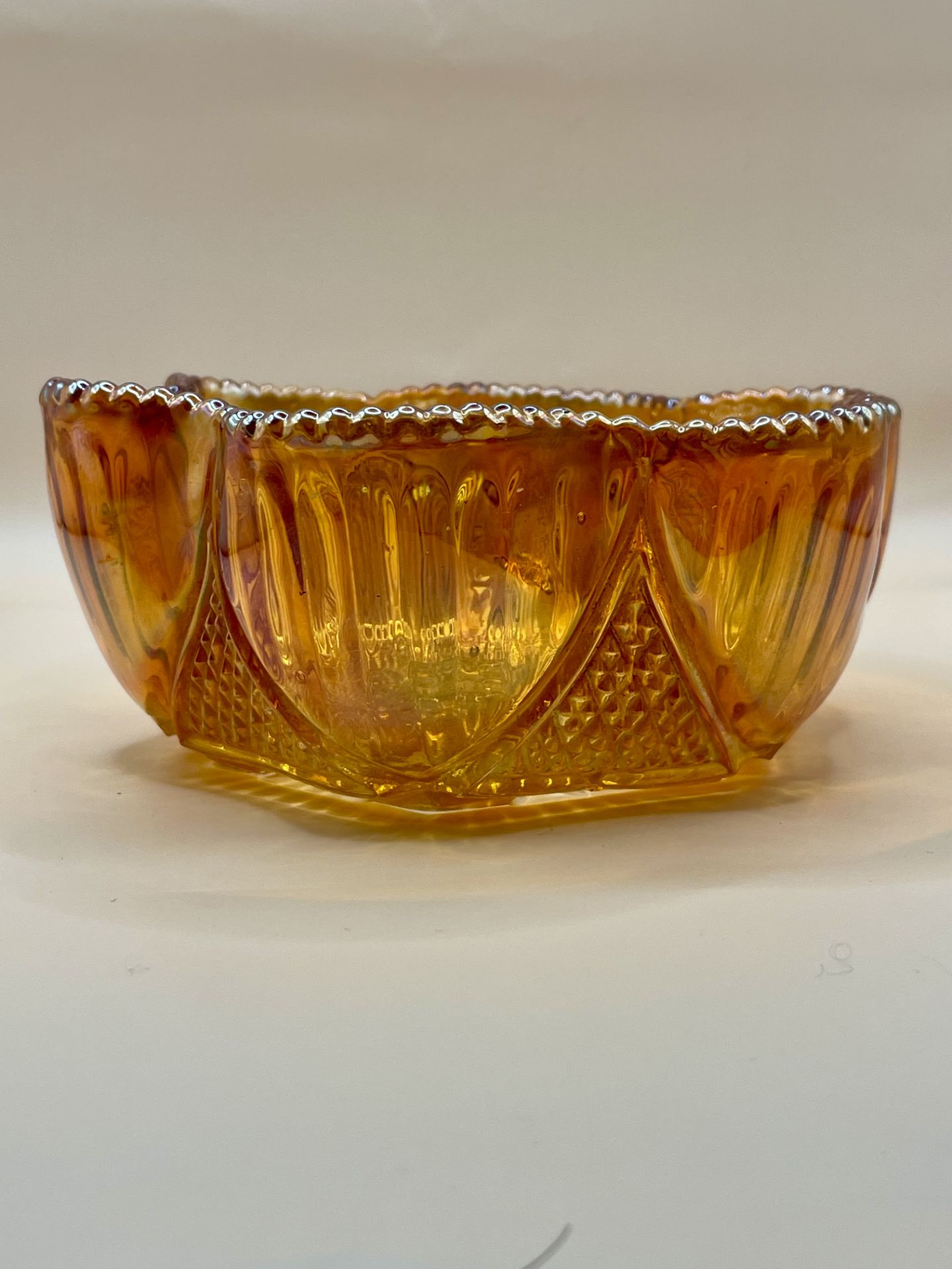 An original Amber Victorian carnival glass bowl excellent condition.  - Image 5 of 7