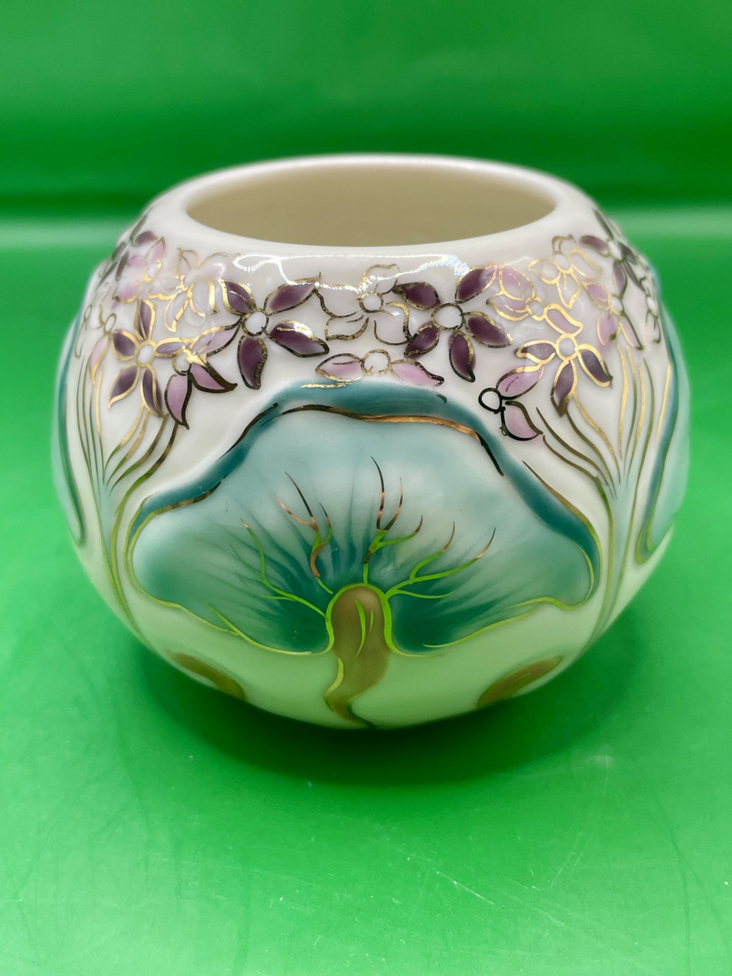 Zsolnay hand painted bud vase, a small decorative item with a unique decoration, marked on the base, - Image 7 of 7