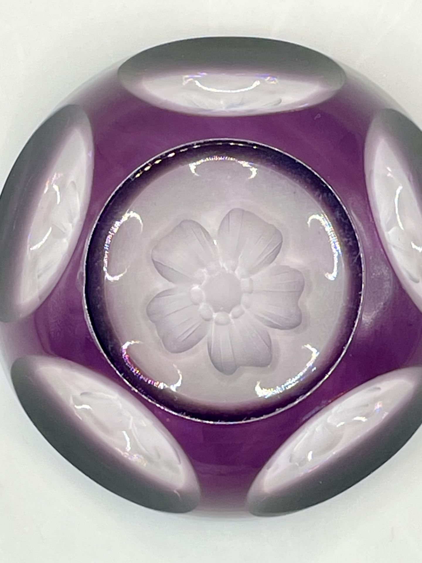 Vintage English Crystal Purple Overlay Paperweight with Engraved Flower.  - Image 3 of 5
