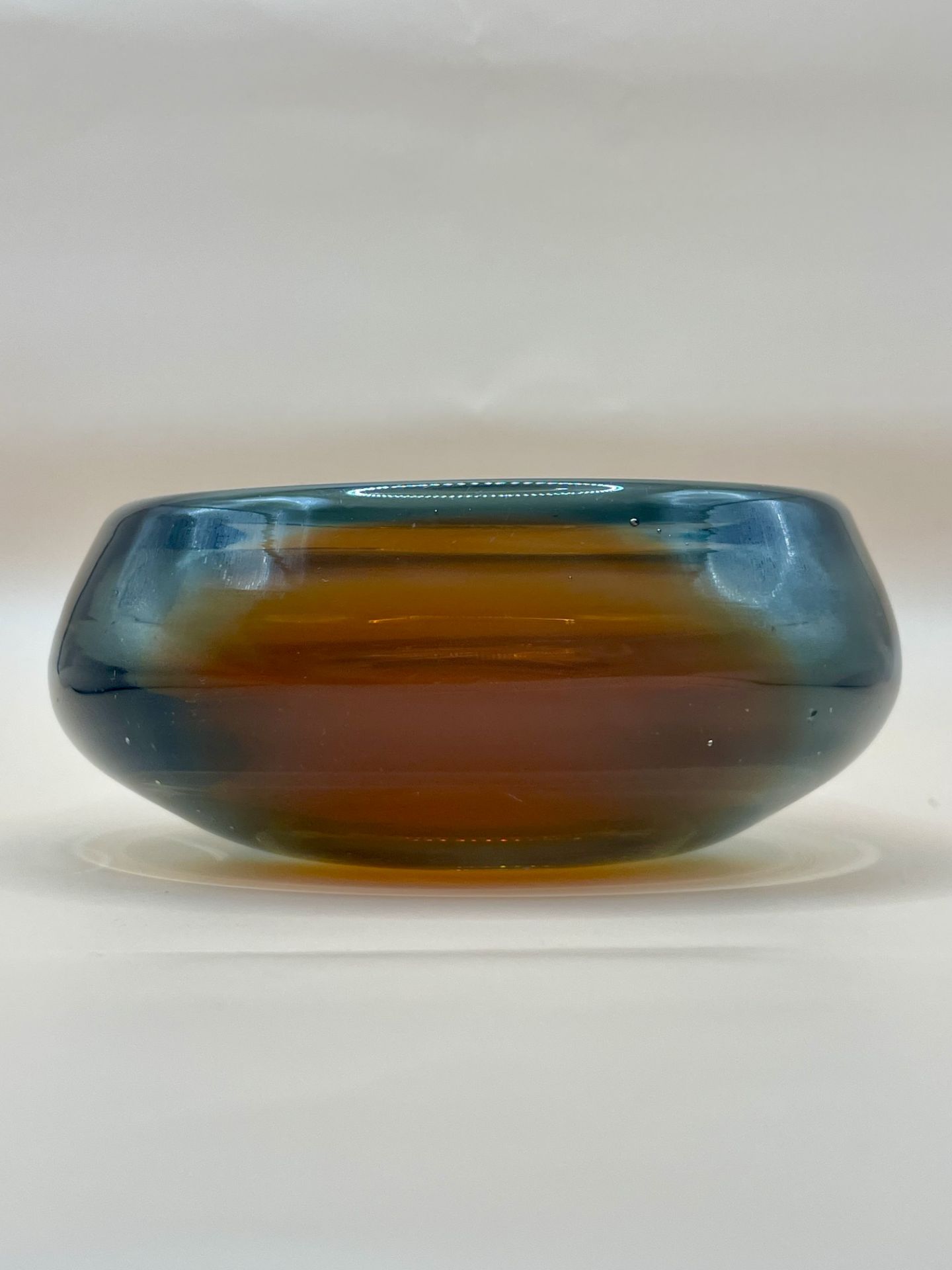 A lovely 1970s amber and grey heavy Murano glass ashtray very stylish. - Image 7 of 7