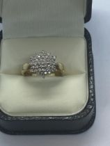 9ct YELLOW GOLD CLUSTER DIAMOND RING 0.43ct APPROX. 4.3g APPROX. Q 1/2
