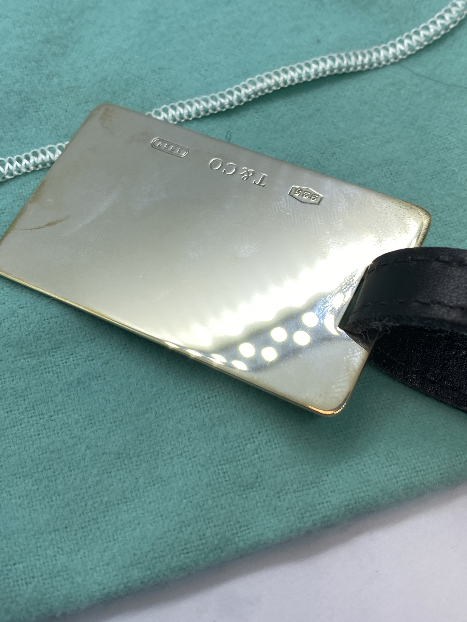 TIFFANY AND CO 925 MARKED SILVER LUGGAGE TAG APPROX. WEIGHT 34.47g   - Image 3 of 3