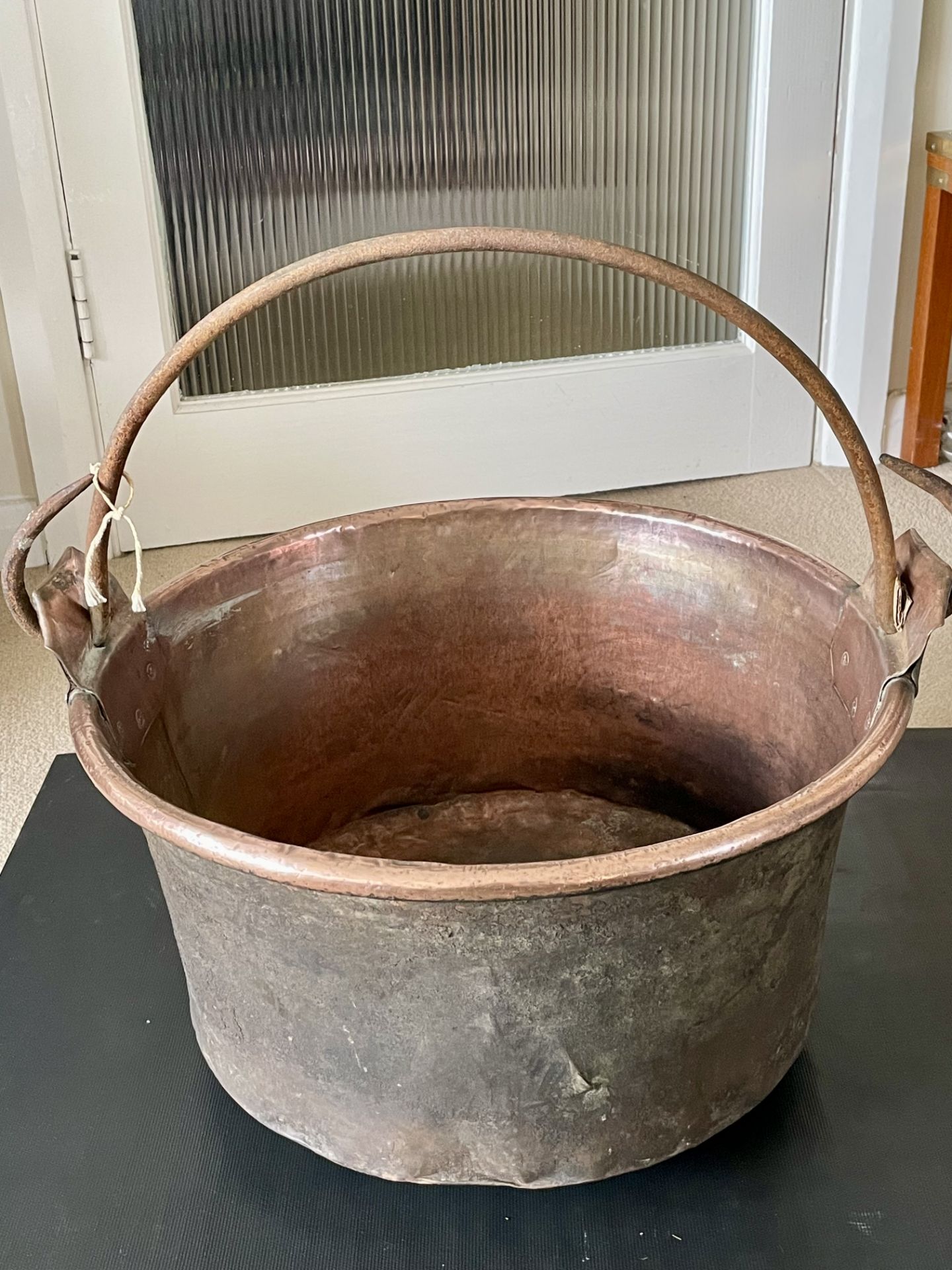 18th century Large copper with iron handle cauldron.  see photos  - Image 2 of 12
