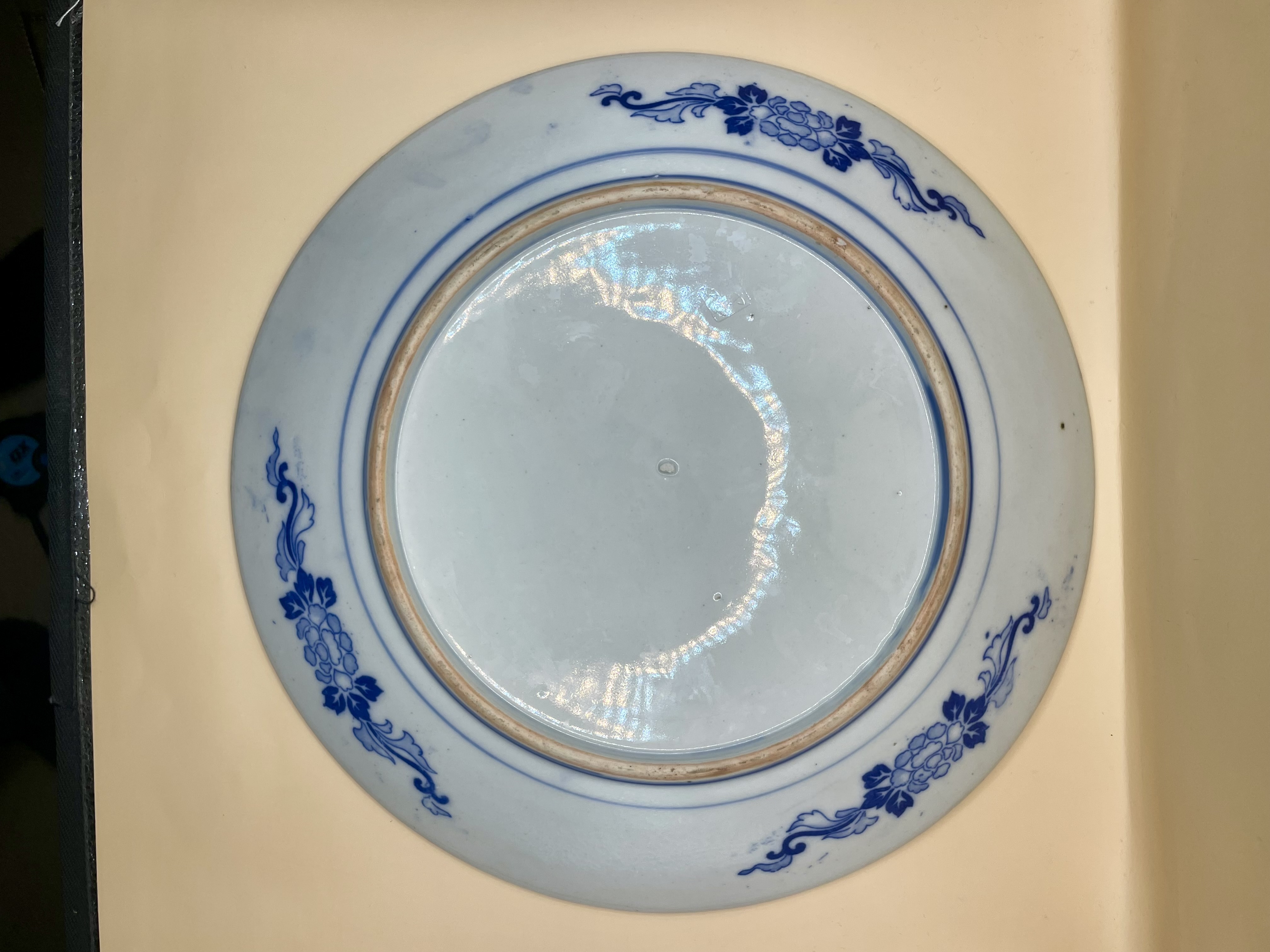 Large 1FT Vintage Blue and White Willow Dragon plate. Another Four available. - Image 7 of 8