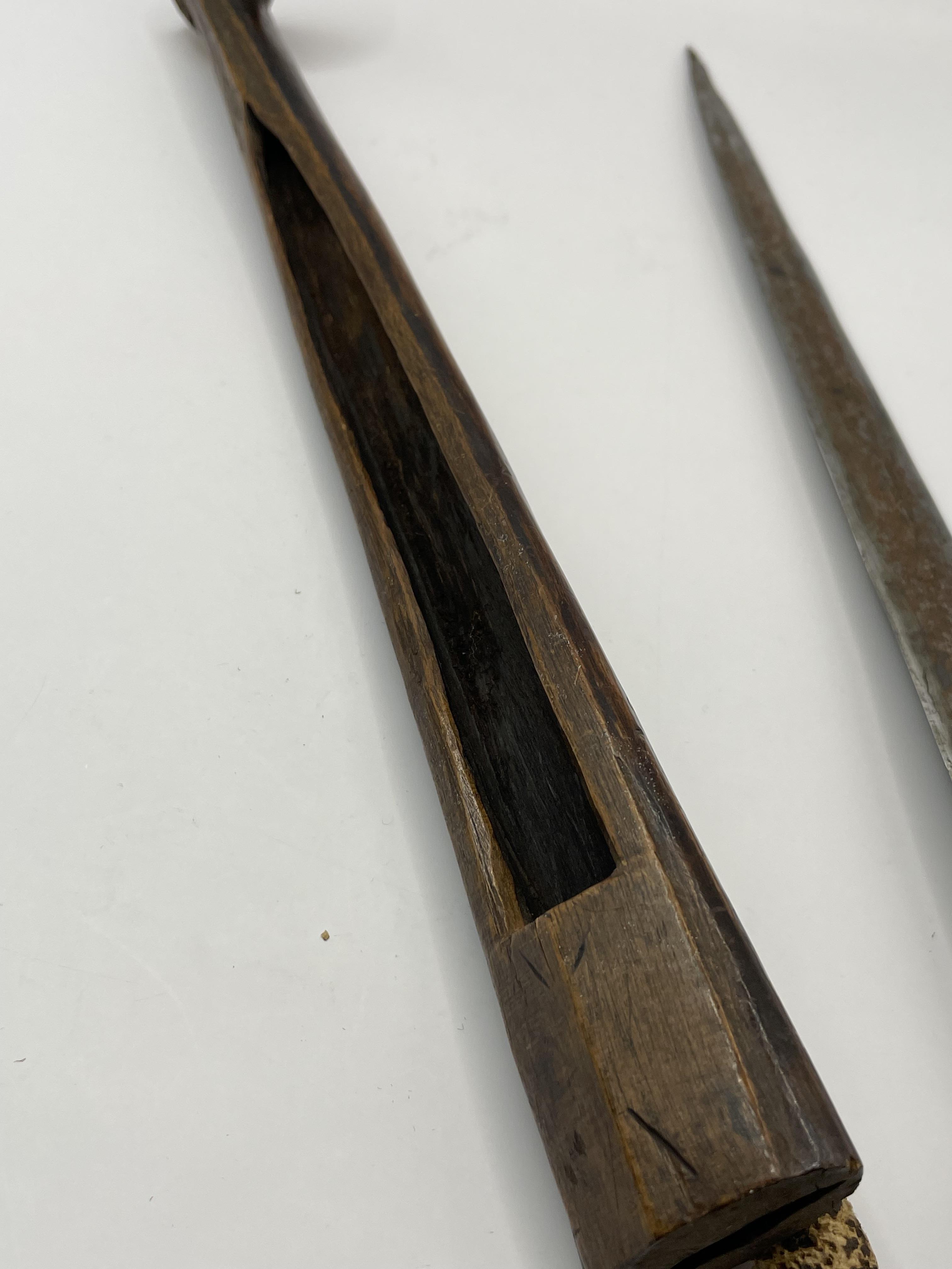 A very old Possibly African dagger in wooden sheath. - Image 5 of 9
