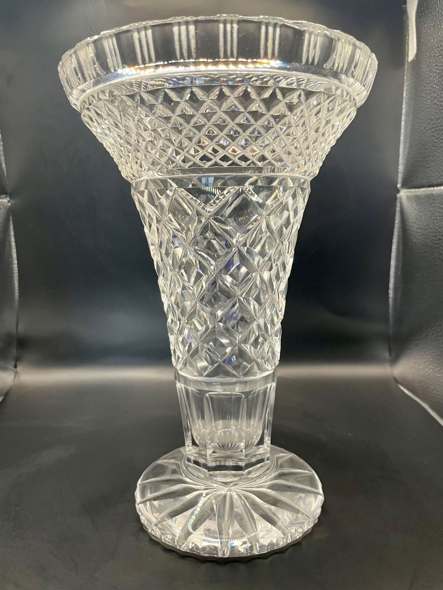 1930s American Brilliant Style Lead Crystal Diamond Cut Glass Medium Size Posy Footed Vase Pedestal 