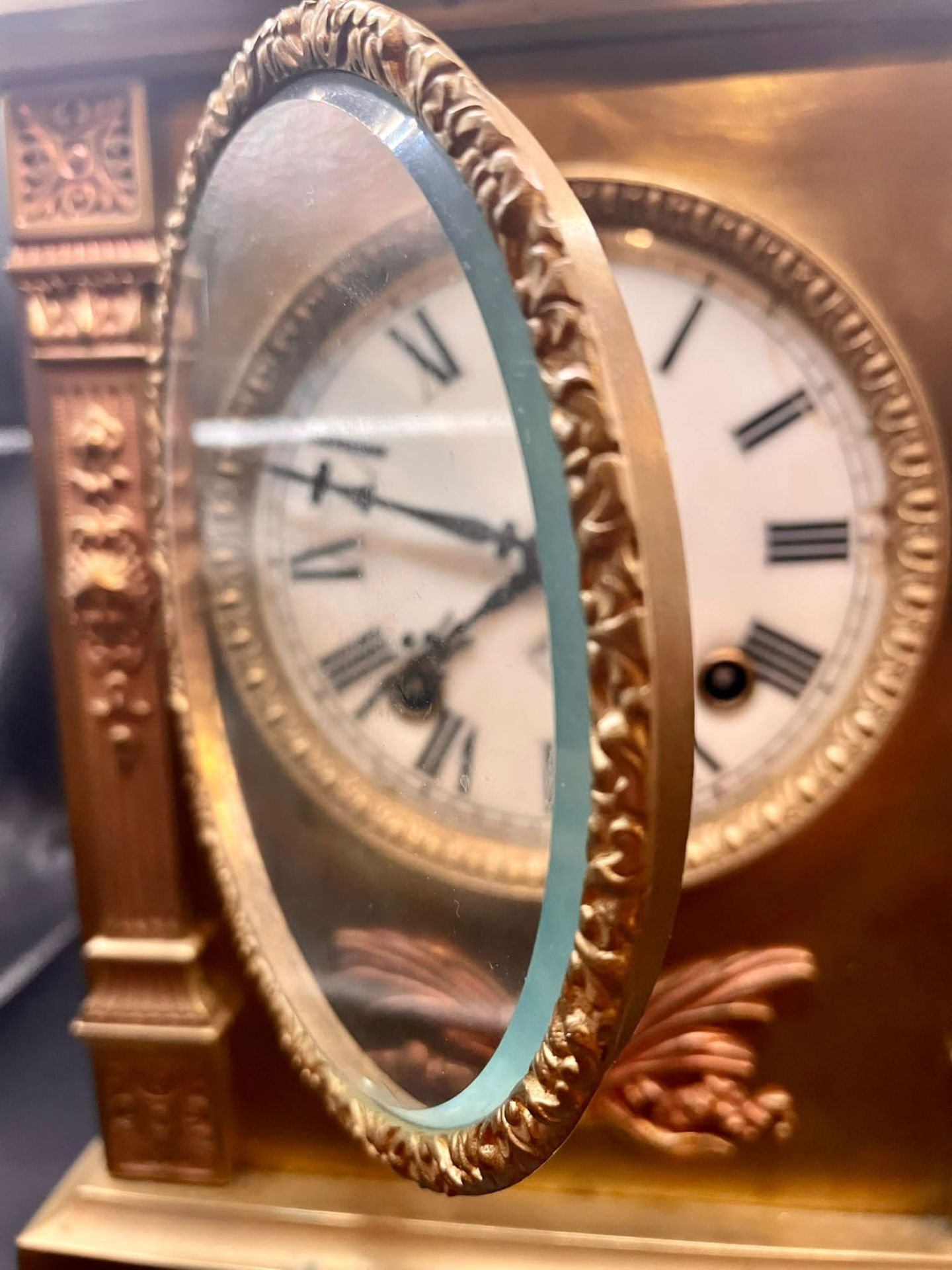 Late 19th century Brass Ansonia American mantel clock with lovely bevelled glass casing.  - Image 6 of 23