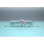 *HARRODS* TIFFANY & CO PLATINUM VVS2 DIAMOND SOLITAIRE RING "THE TIFFANY SETTING®" - BOX & CERT