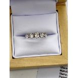 18ct GOLD/PLATINUM MID 20th CENTURY 5 STONE DIAMOND RING VS2-SI2 - H/I & K-L