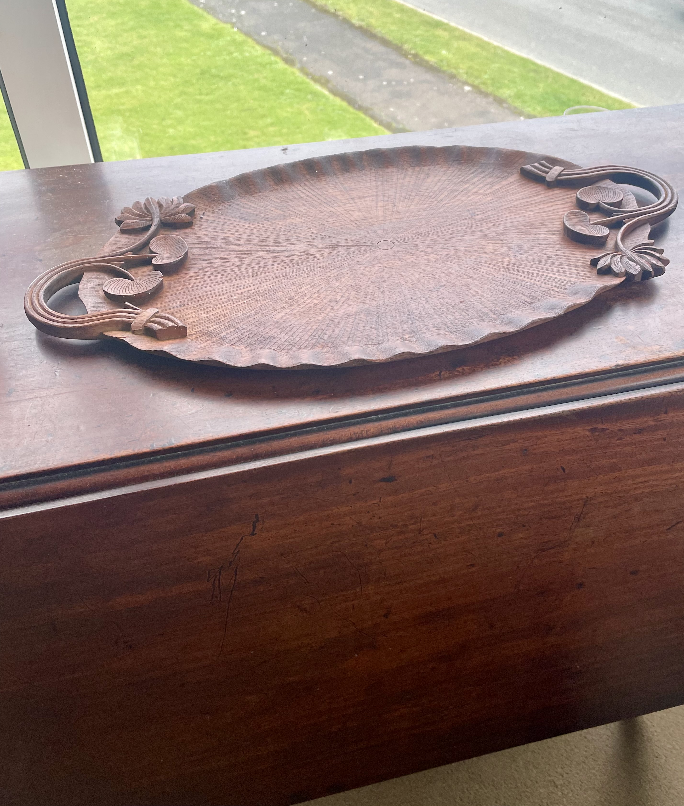 A 1920-30s Art Nouveau design, large wooden charger or tray. - Image 4 of 5