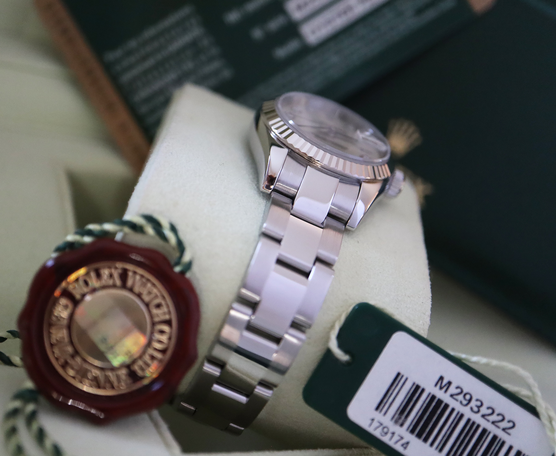 ROLEX *DIAMOND* DATEJUST (REF. 179174) *FULL SET* BOXSET, CARD, TAGS ETC! - Image 8 of 12