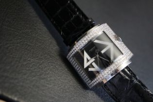 ROBERGE GENEVE - VOLANS II QUARTZ - DIAMOND ENCRUSTED WATCH