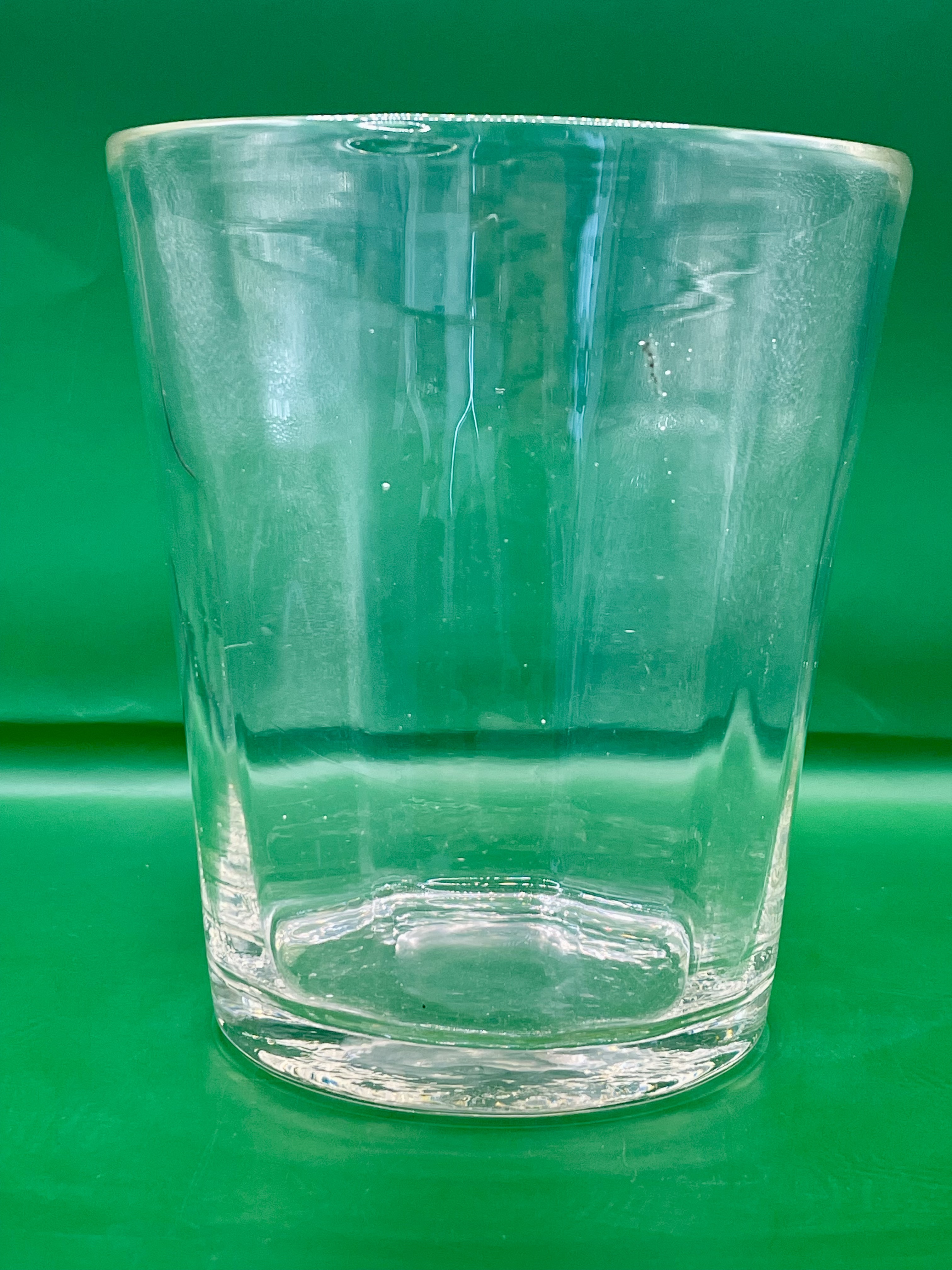 A large 1780s Georgian Glass Tumbler in very good condition. - Image 6 of 7