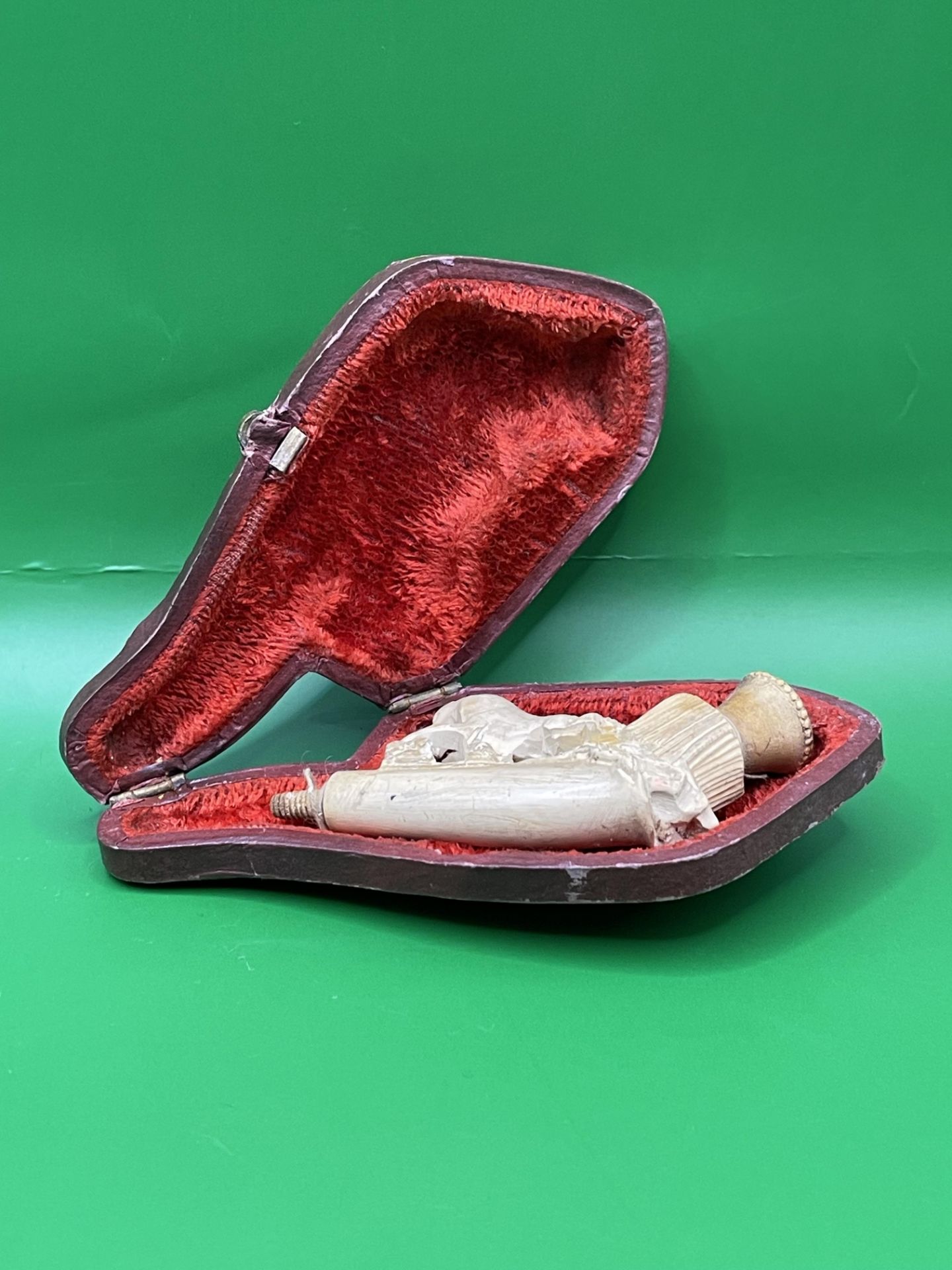 An Antique Meerschaum Carved pipe with case no bowl or mouthpiece.  - Image 2 of 5