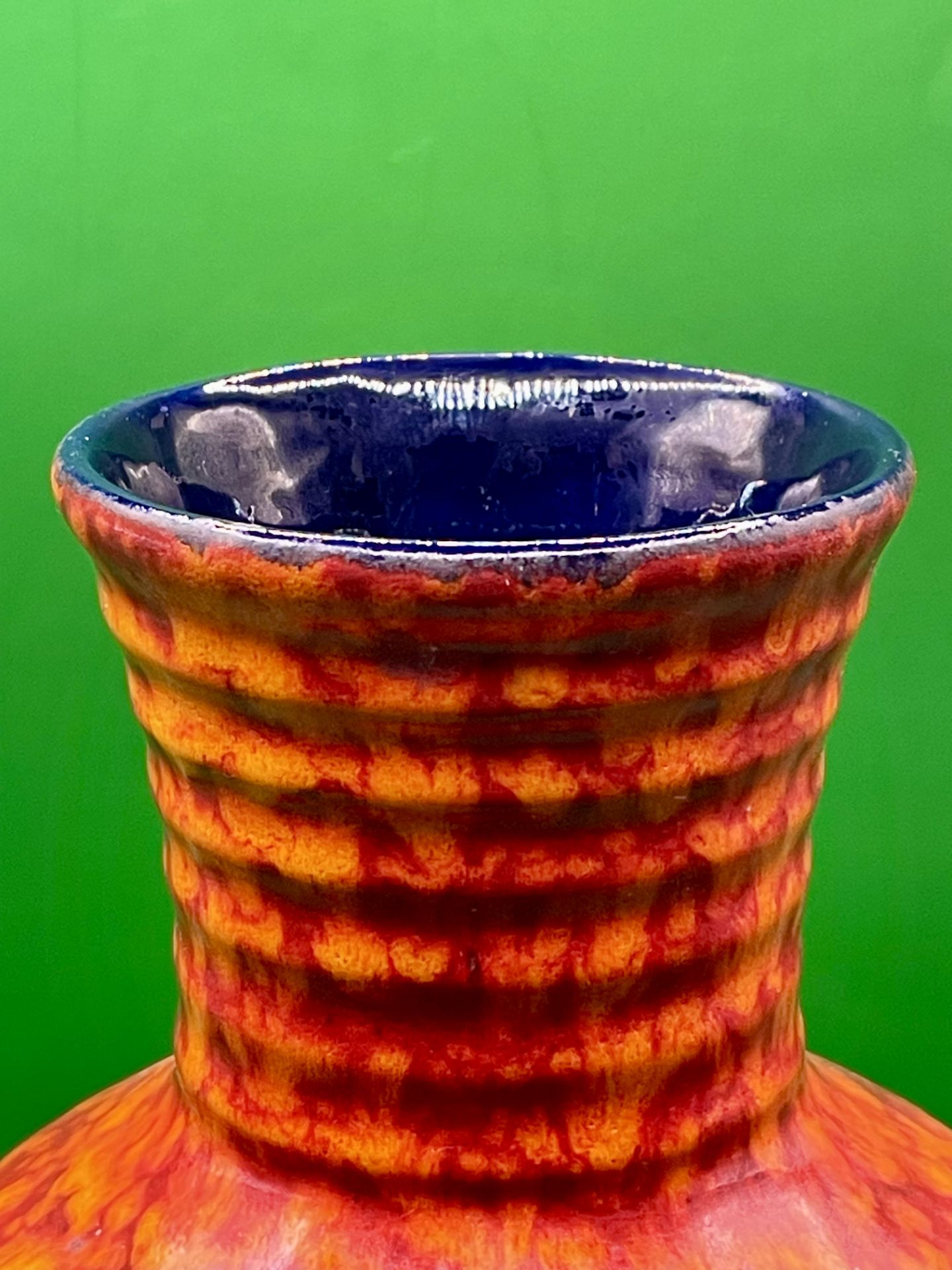 Lovely 1920s Ceramic possibly German Vase with amazing deep orange effect/design. - Image 2 of 9