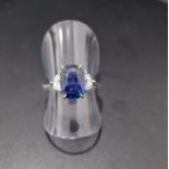 *WOW* 3.33CT SAPPHIRE & DIAMOND RING (HANDMADE!) SET IN 18K GOLD (3.9g Total Weight)