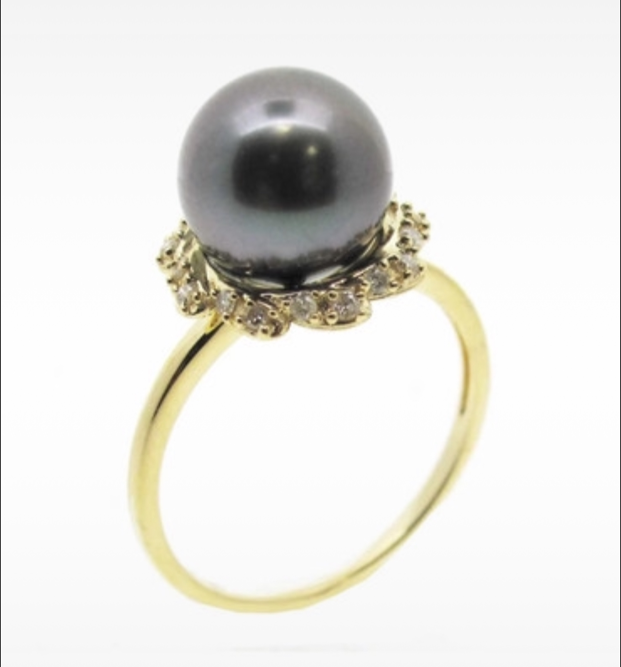 18ct GOLD TAHITIAN CULTURED PEARL & DIAMOND RING