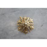 9K YELLOW GOLD BROOCH