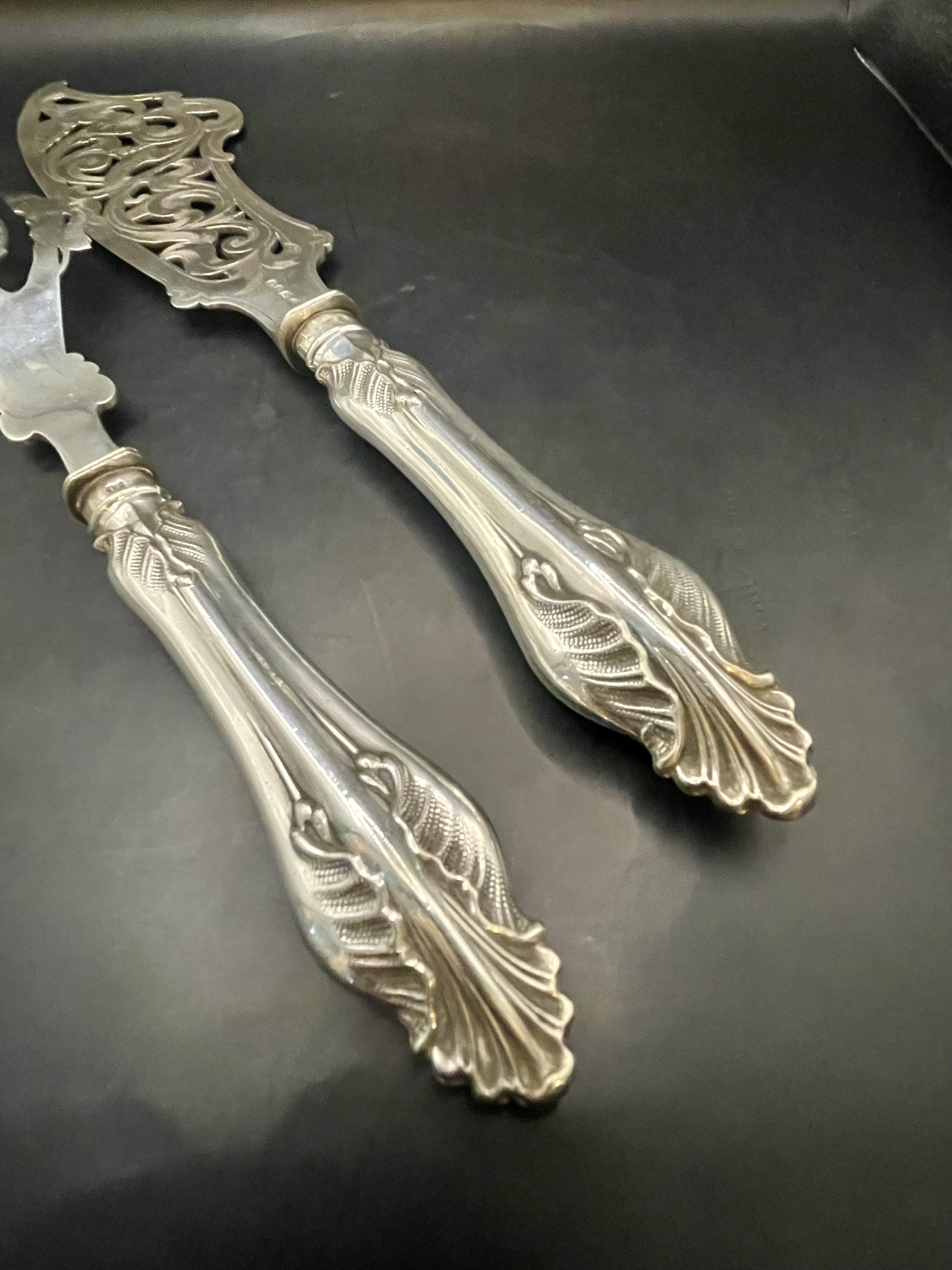 LARGE SET ART NOVEAU SILVER PLATED FISH SERVERS - Image 3 of 11