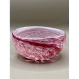 A lovely Murano small glass dish with swirl and white pattern.&nbsp;