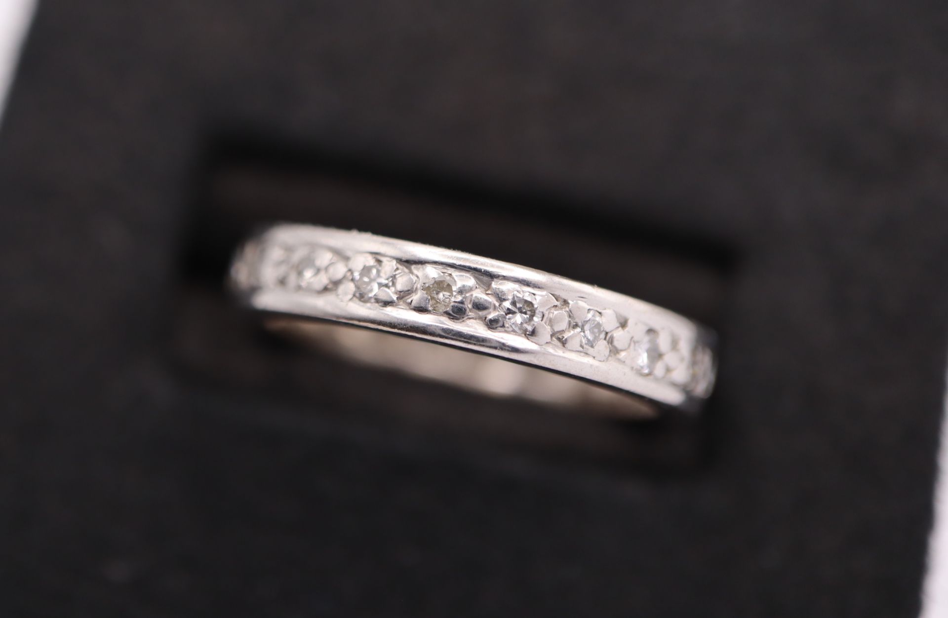 18K WHITE GOLD / DIAMOND (0.50CT) ETERNITY RING - UK SIZE: L 1/2