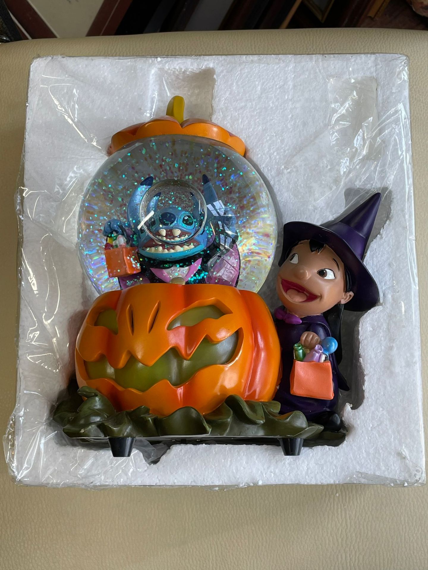 'DISNEY' Lilo and Stitch limited edition of 350 snow globes - Image 4 of 5