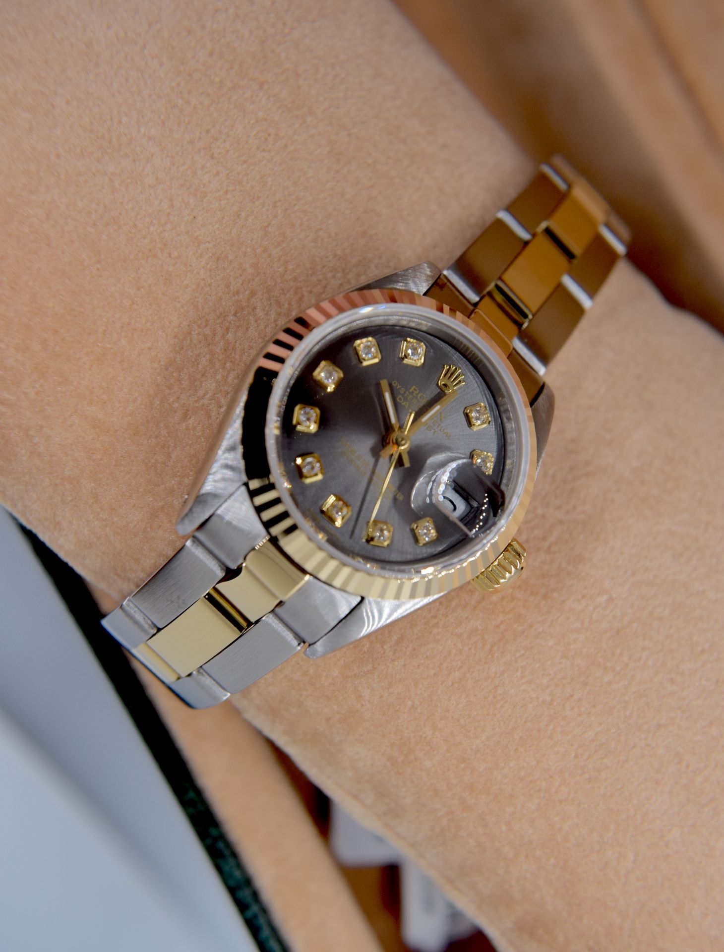 ROLEX DATEJUST GOLD & STEEL REF. 69173 - GREY DIAL/ OYSTER (BOX & CERTIFICATE ETC) - Image 4 of 13