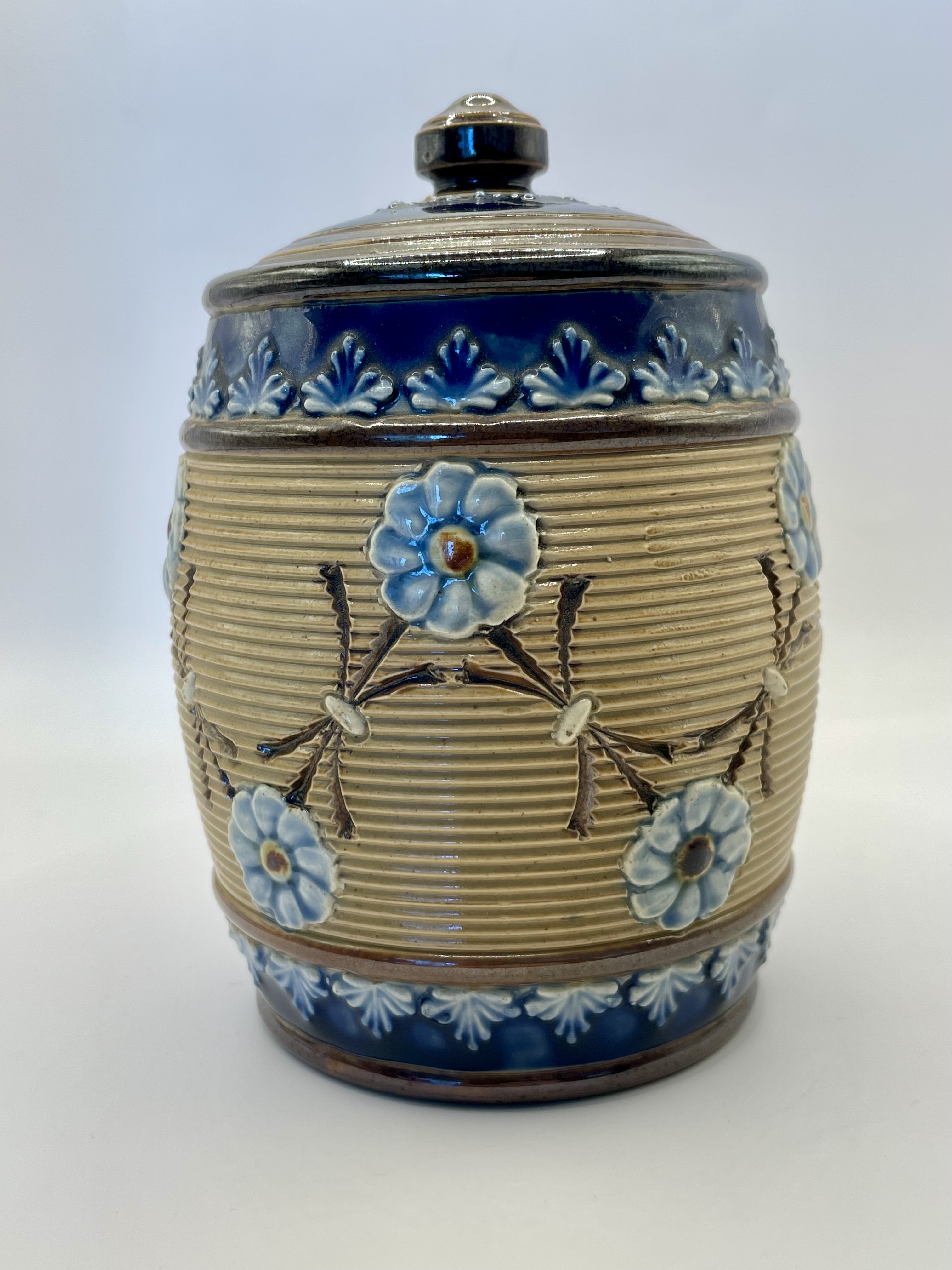 Royal Doulton Lambeth late Victorian Tobacco Barrel. - Image 12 of 12