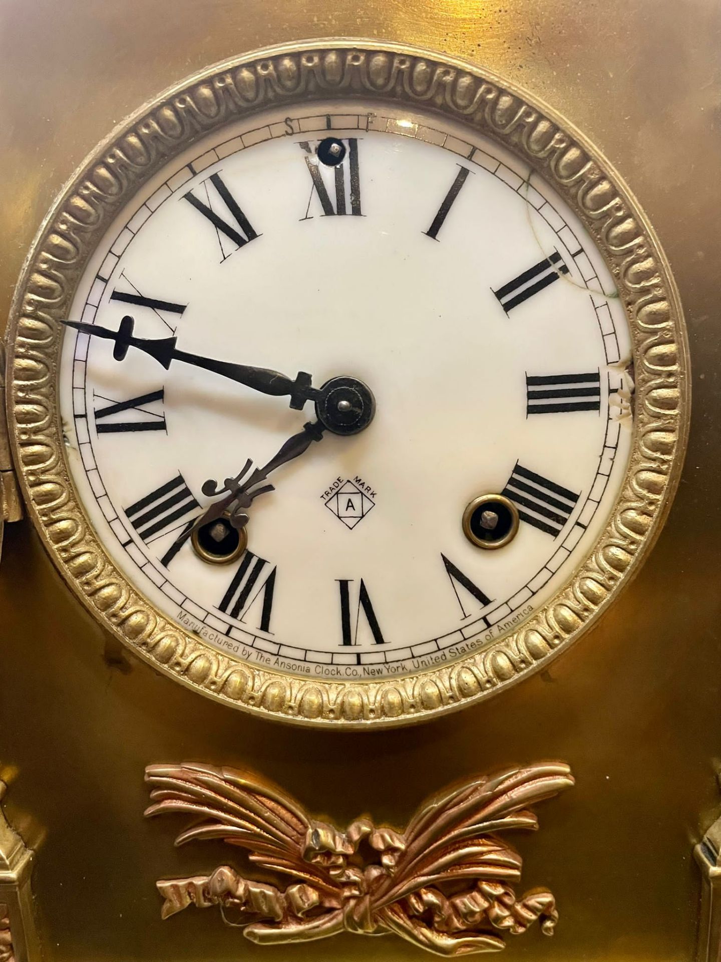 Late 19th century Brass Ansonia American mantel clock with lovely bevelled glass casing.  - Image 5 of 23