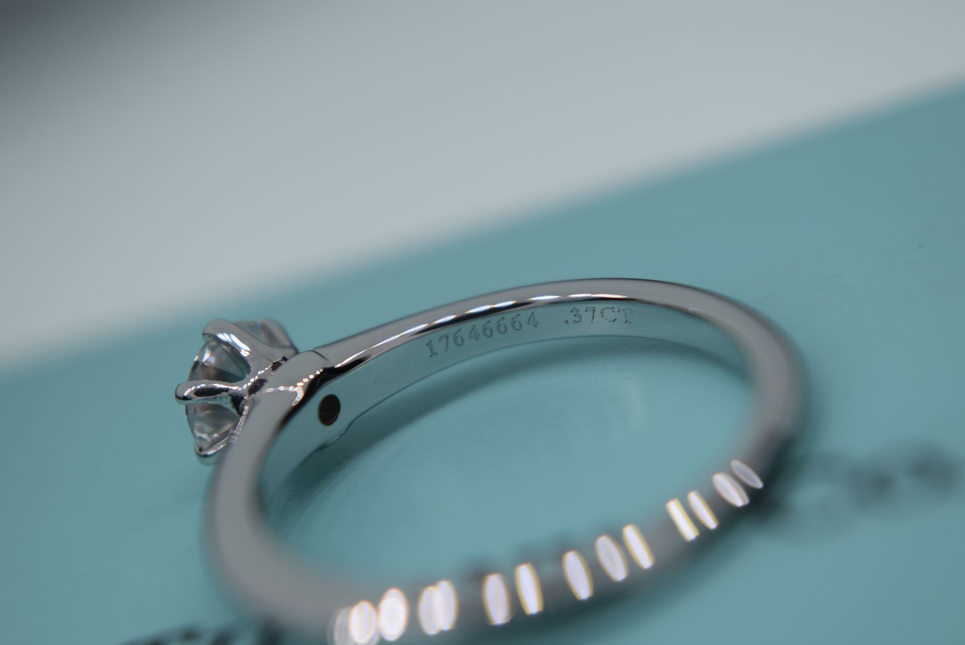 *HARRODS* TIFFANY & CO PLATINUM VVS2 DIAMOND SOLITAIRE RING "THE TIFFANY SETTING®" - BOX & CERT - Image 8 of 17