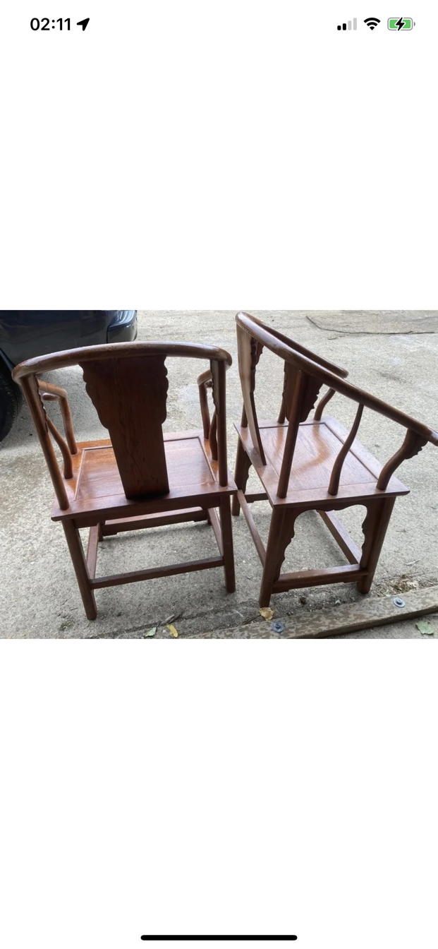 PAIR OF CHINESE STYLE HUANGHUALI HORSHOE CHAIRS - Image 4 of 7