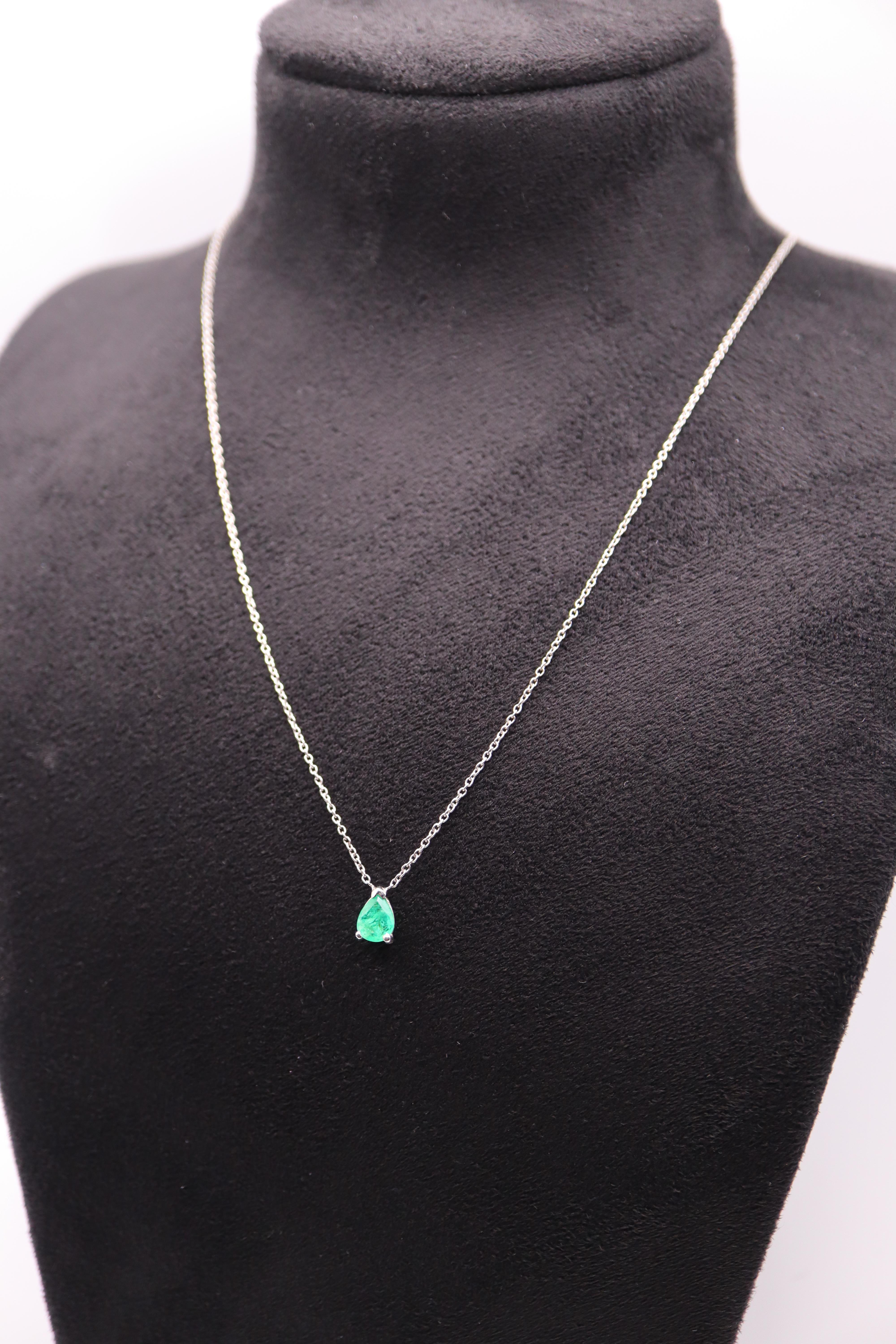 0.60CT EMERALD | 18K GOLD PENDANT & CHAIN - Bild 2 aus 4