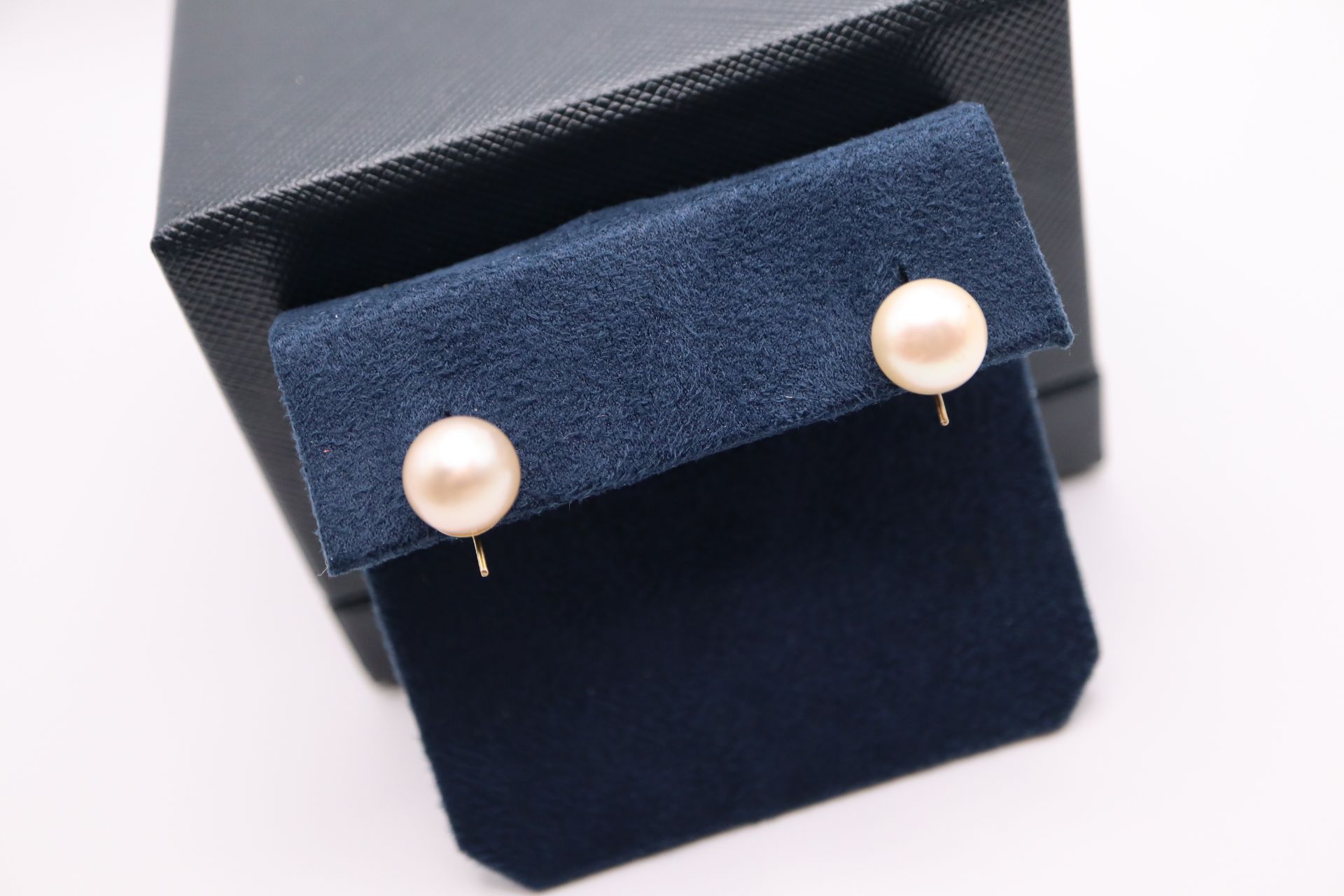 PEARL EARRINGS IN 14K GOLD SETTING