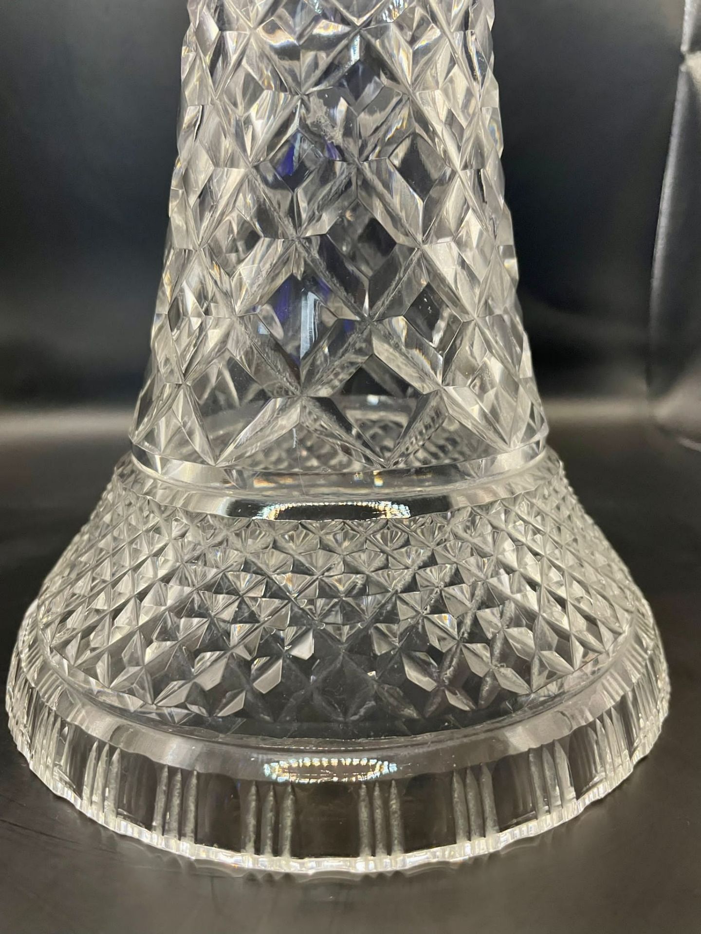 1930s American Brilliant Style Lead Crystal Diamond Cut Glass Medium Size Posy Footed Vase Pedestal  - Image 6 of 10