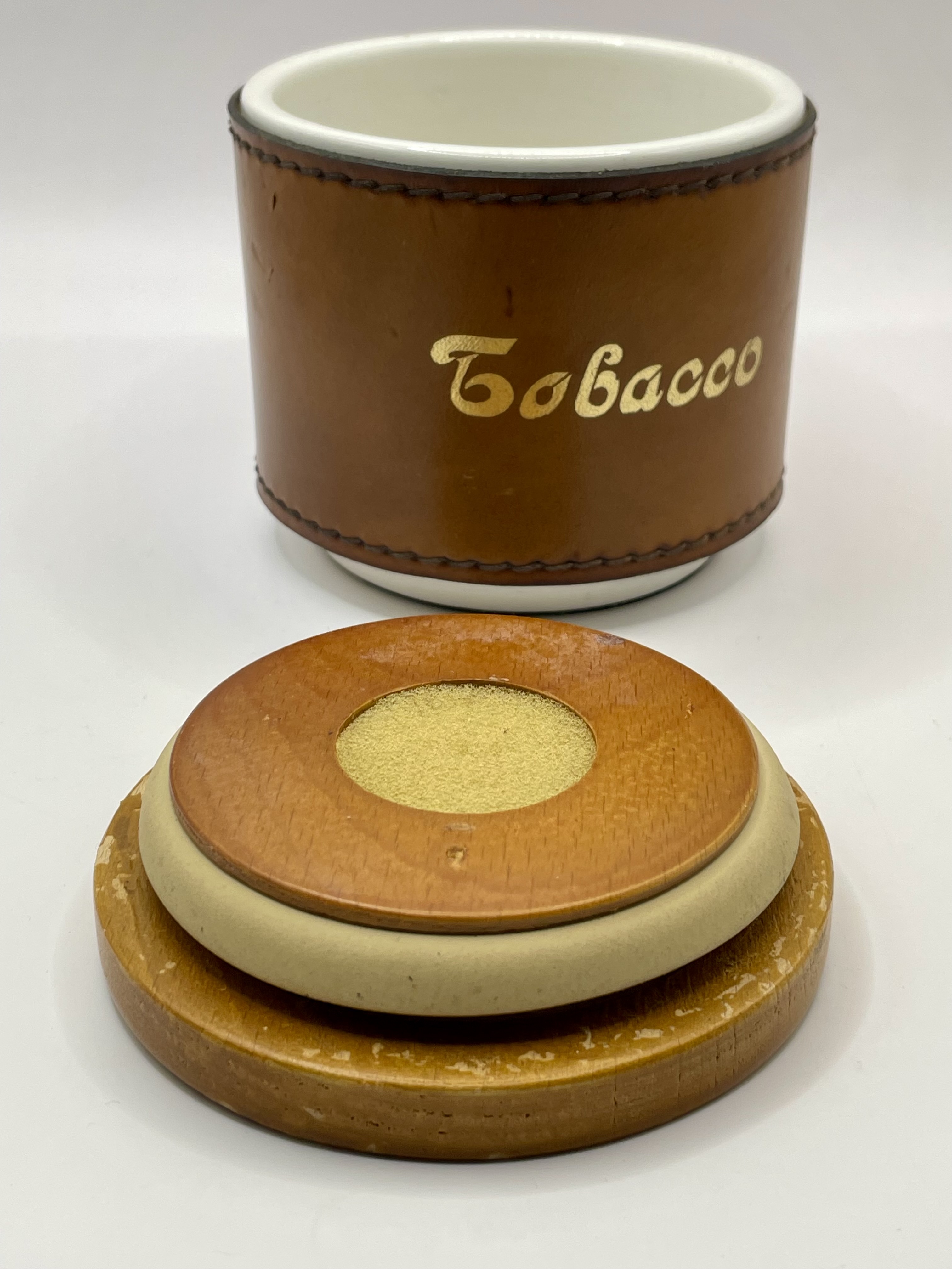 A 1950s mid century tobacco ceramic jar with leather surround lovely condition. Please see photos. - Image 2 of 4