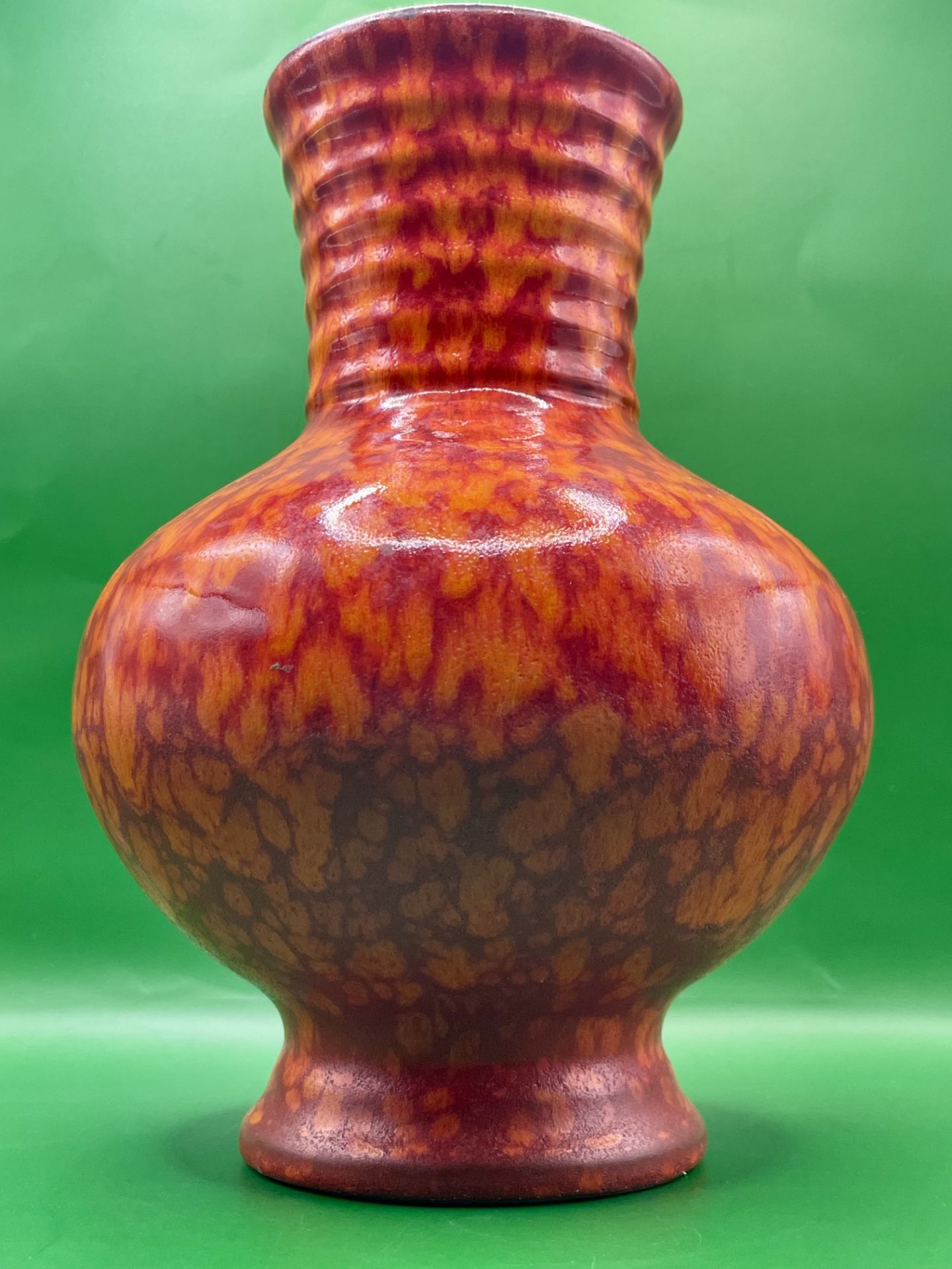 Lovely 1920s Ceramic possibly German Vase with amazing deep orange effect/design. - Image 8 of 9