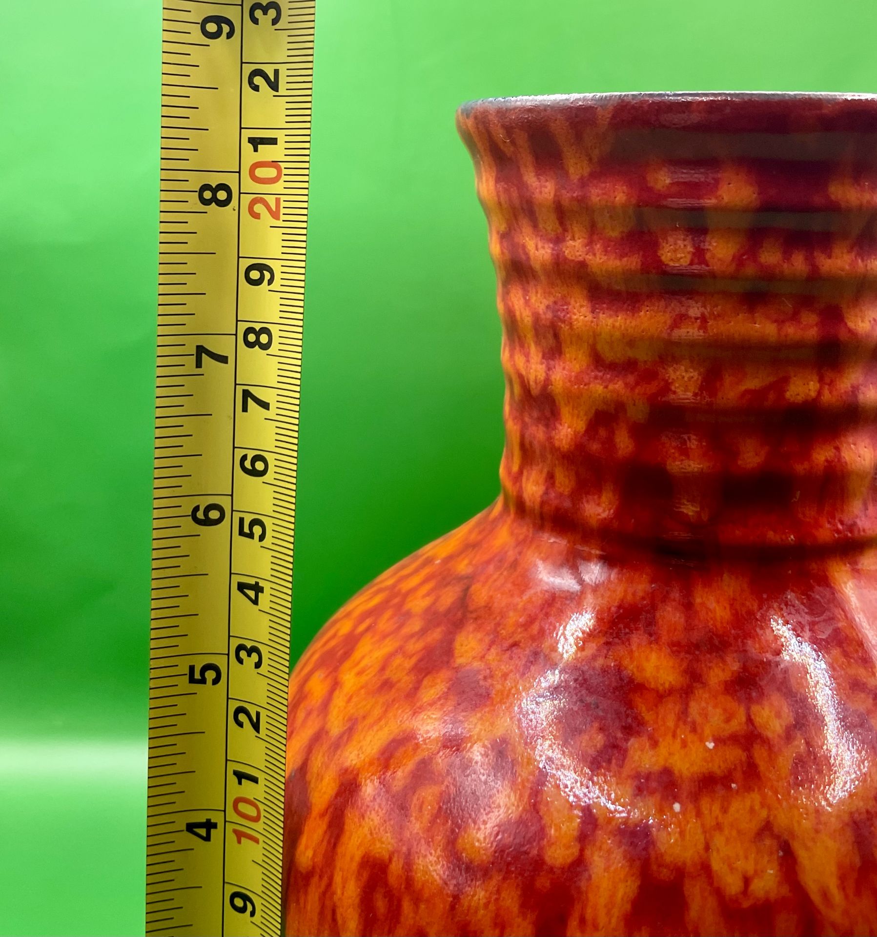 Lovely 1920s Ceramic possibly German Vase with amazing deep orange effect/design. - Image 6 of 9