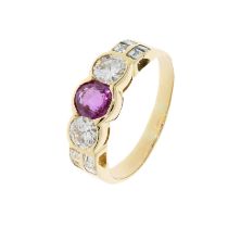 18K YELLOW GOLD - 1.70CT PINK SAPPHIRE & DIAMOND RING - £4K VALUATION