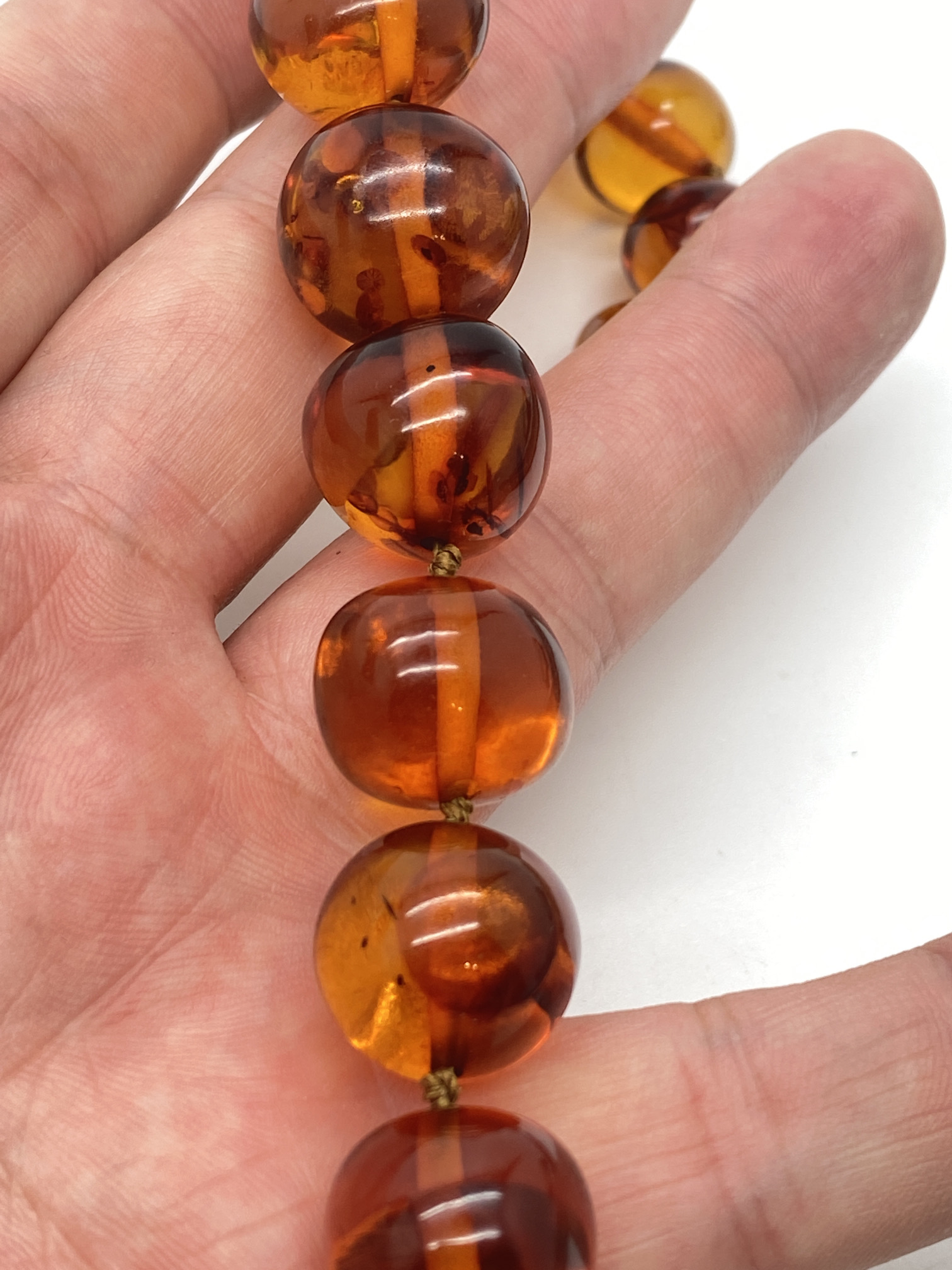 ANTIQUE AMBER NECKLACE APPROX. 26'' UNUSUAL STUNNING LARGE STONES WITH MATCHING EARRINGS - Image 5 of 5